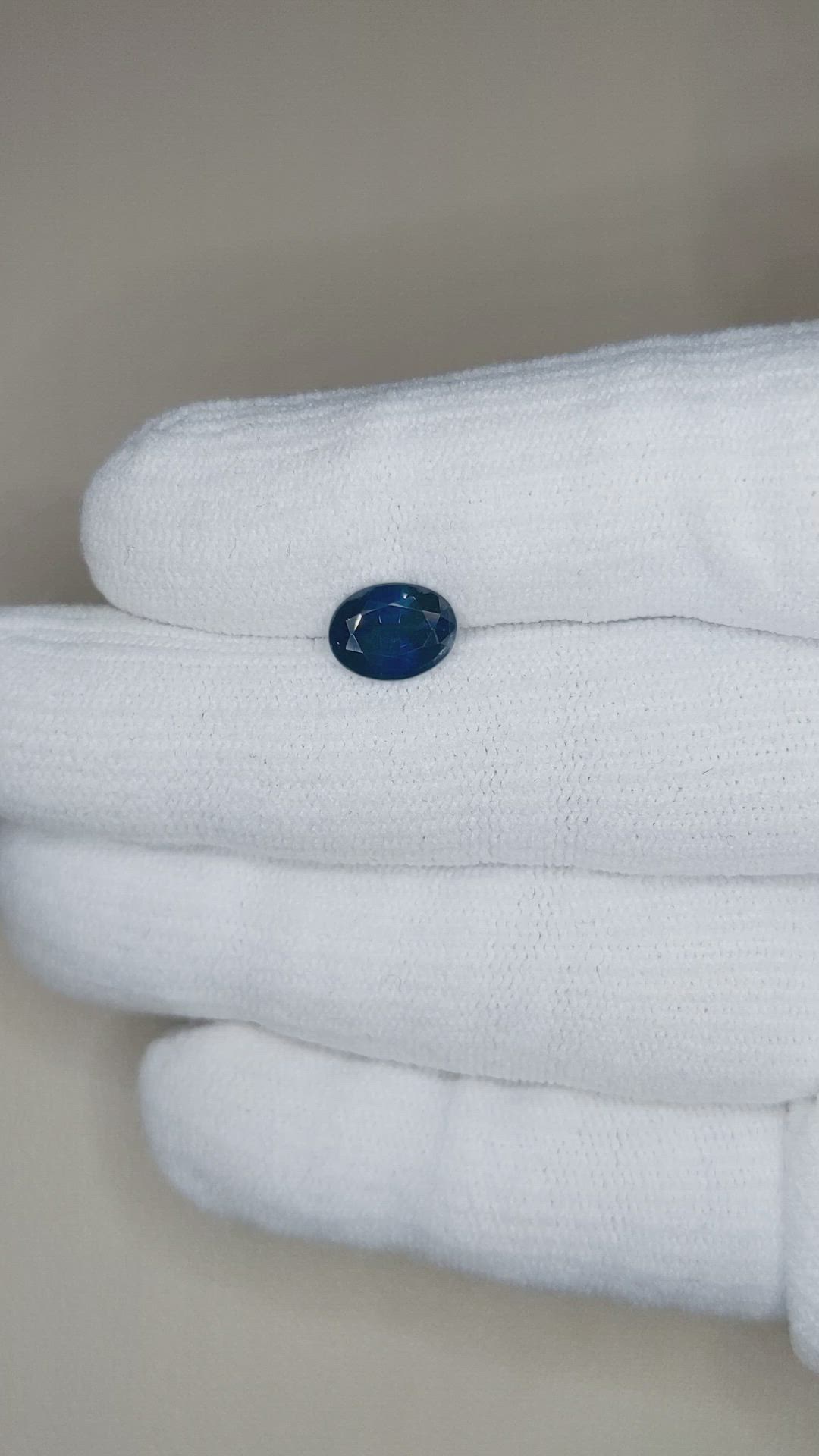 2.13 Ct. Blue Sapphire from Ceylon (Sri Lanka) Size Video