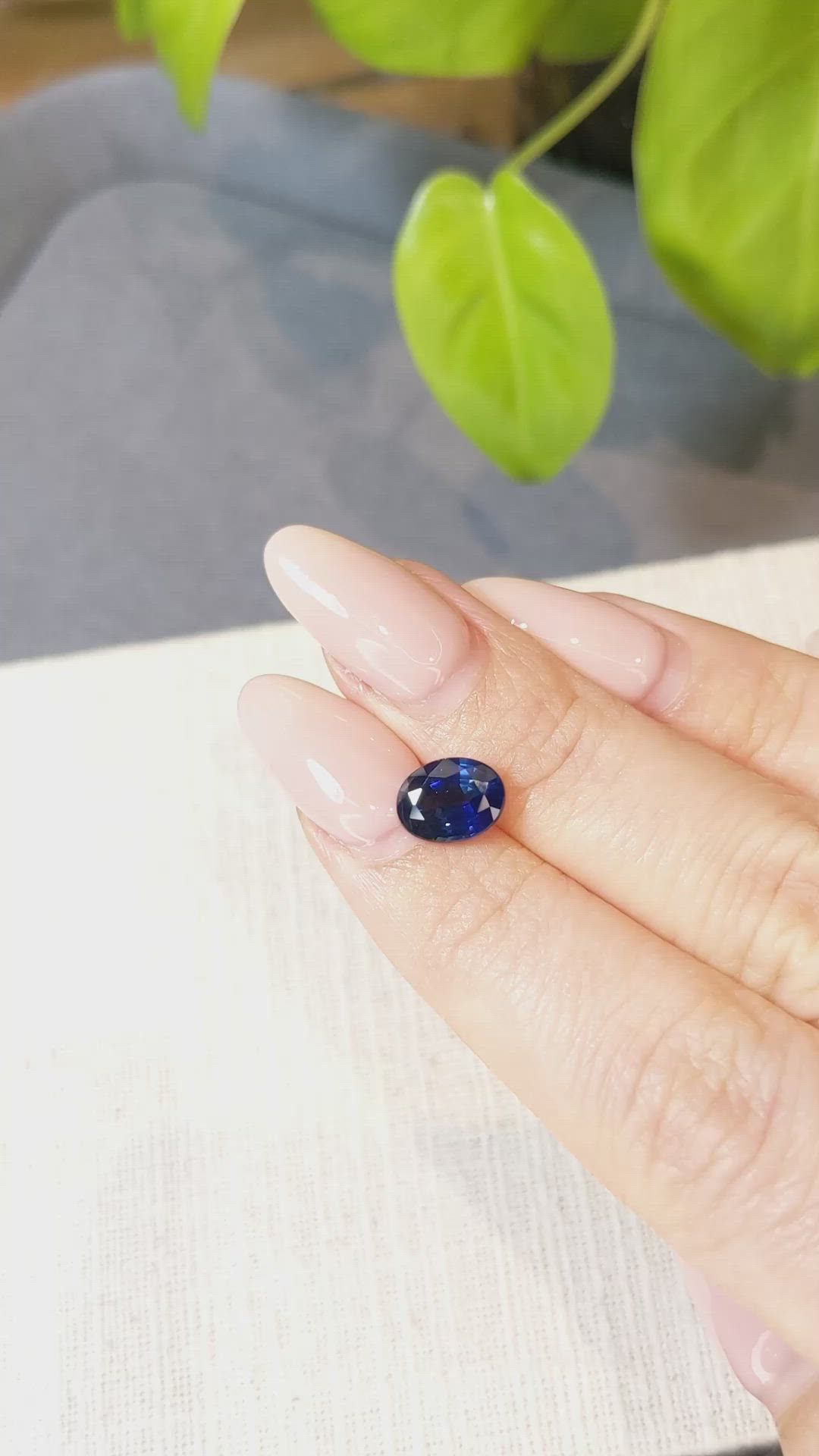 2.13 Ct. Blue Sapphire from Ceylon (Sri Lanka) Size Video