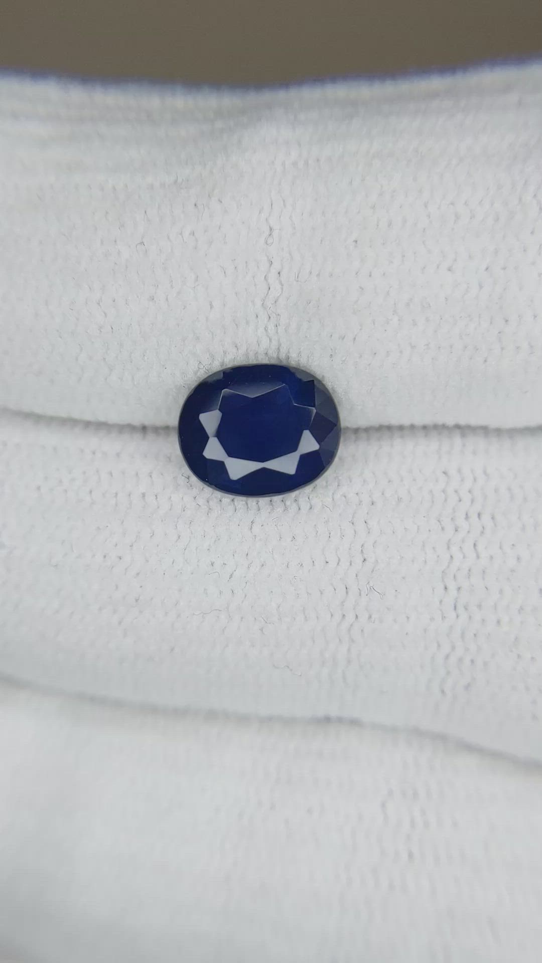 2.46 Ct. Blue Sapphire from Ceylon (Sri Lanka) Size Video