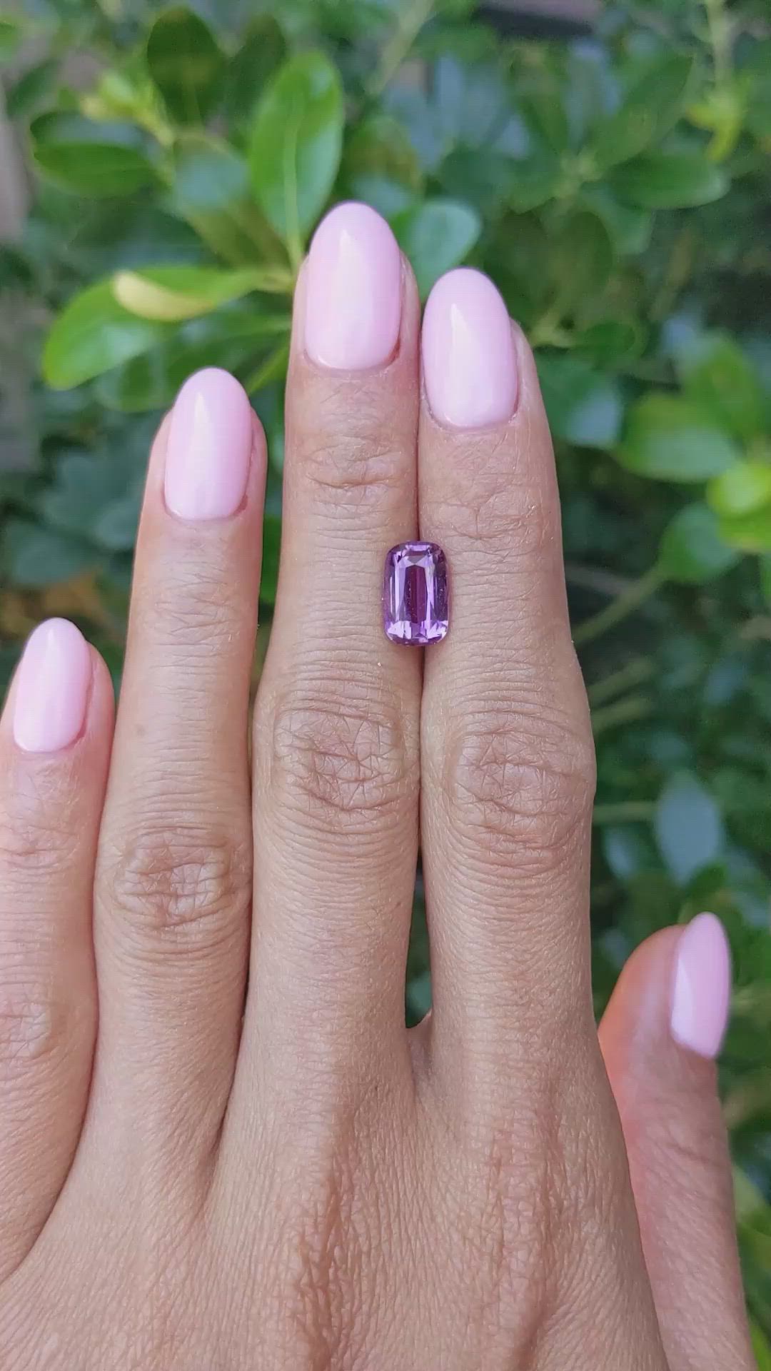 3.16 Ct. Pinkish Purple Sapphire from Ceylon (Sri Lanka) Size Video