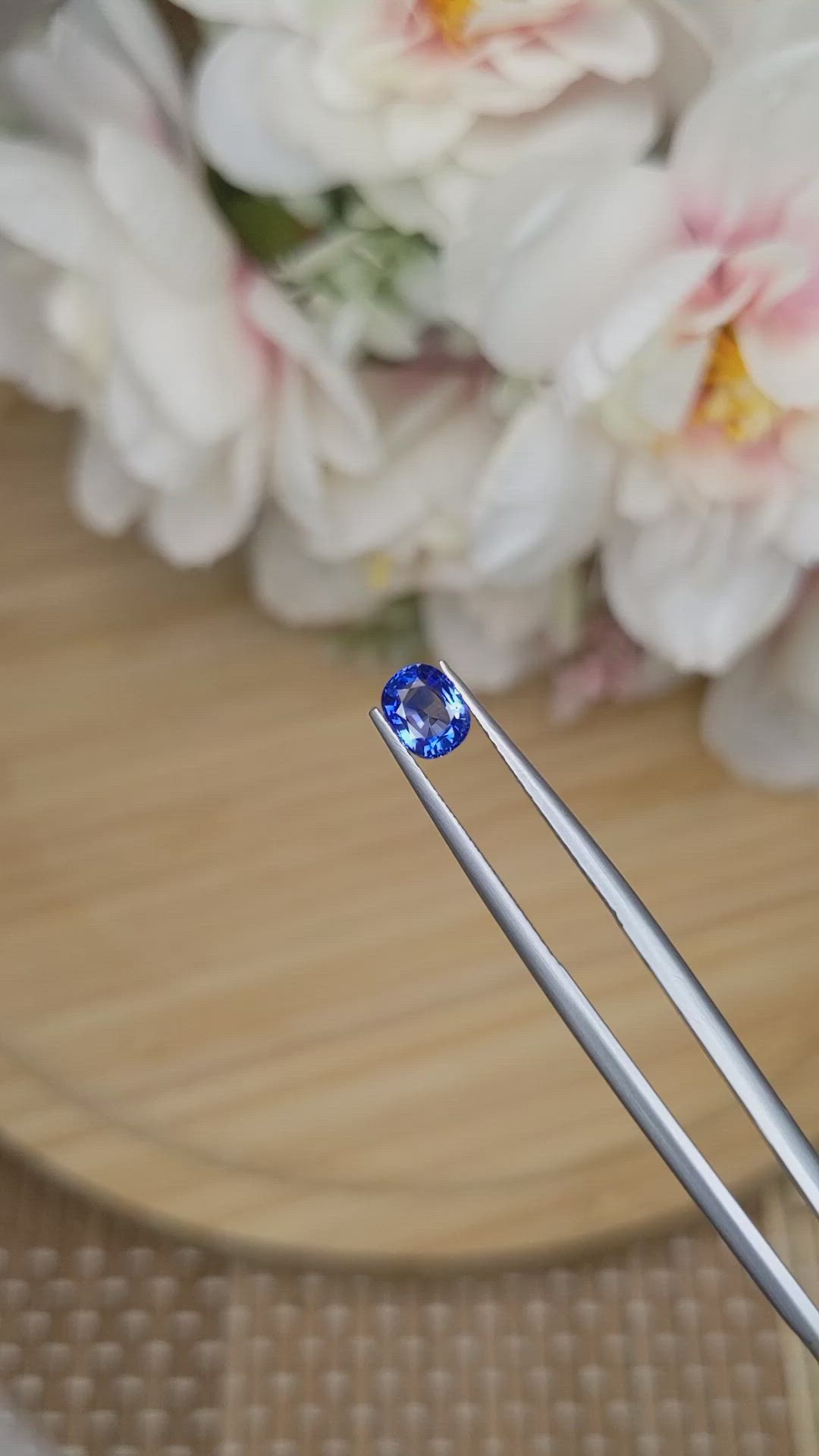 0.76 Ct. Blue Sapphire from Ceylon (Sri Lanka) Size Video