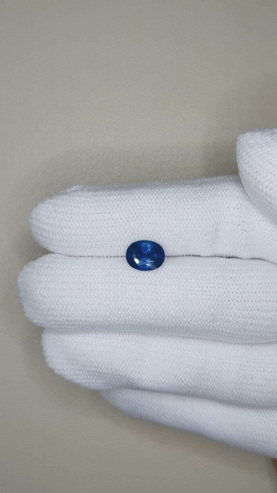 1.51 Ct. Blue Sapphire from Ceylon (Sri Lanka) Size Video