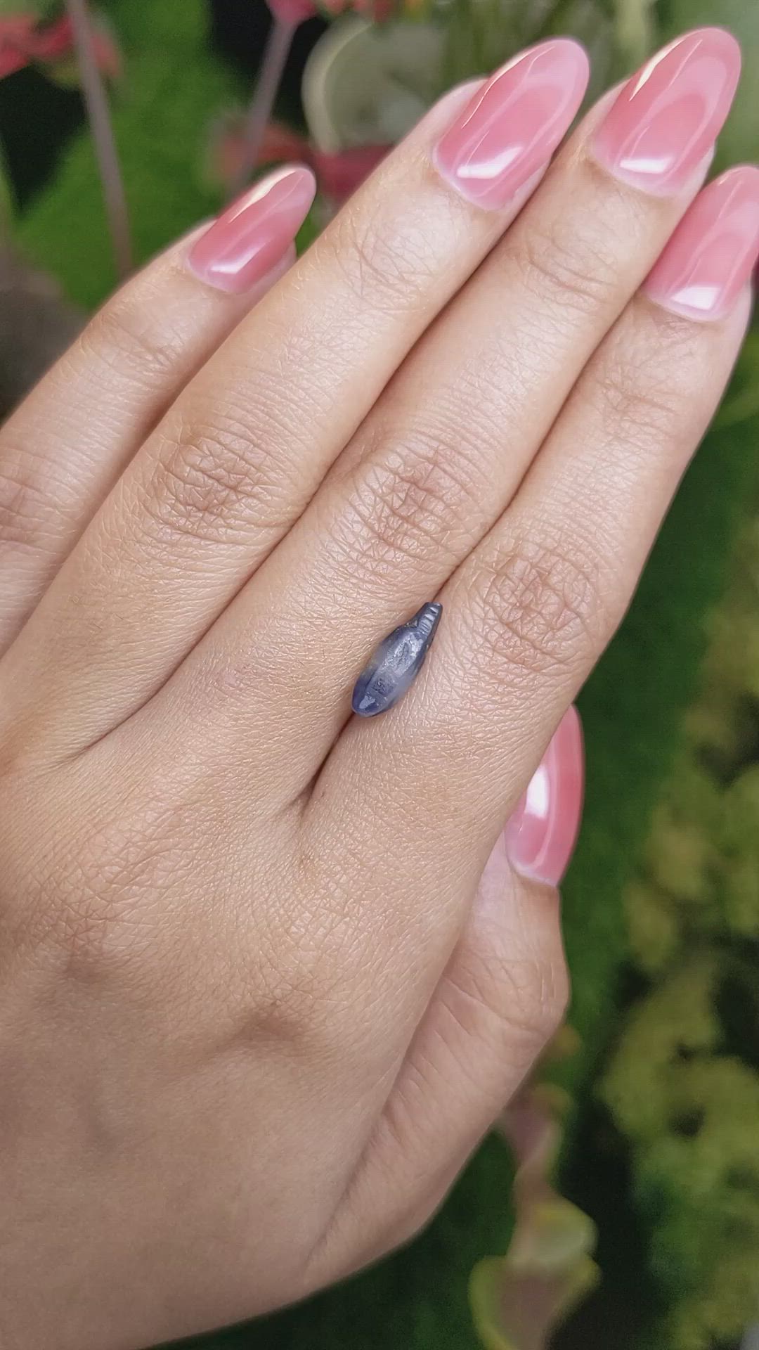2.74 Ct. Bi Color / Parti Sapphire from Ceylon (Sri Lanka) Size Video