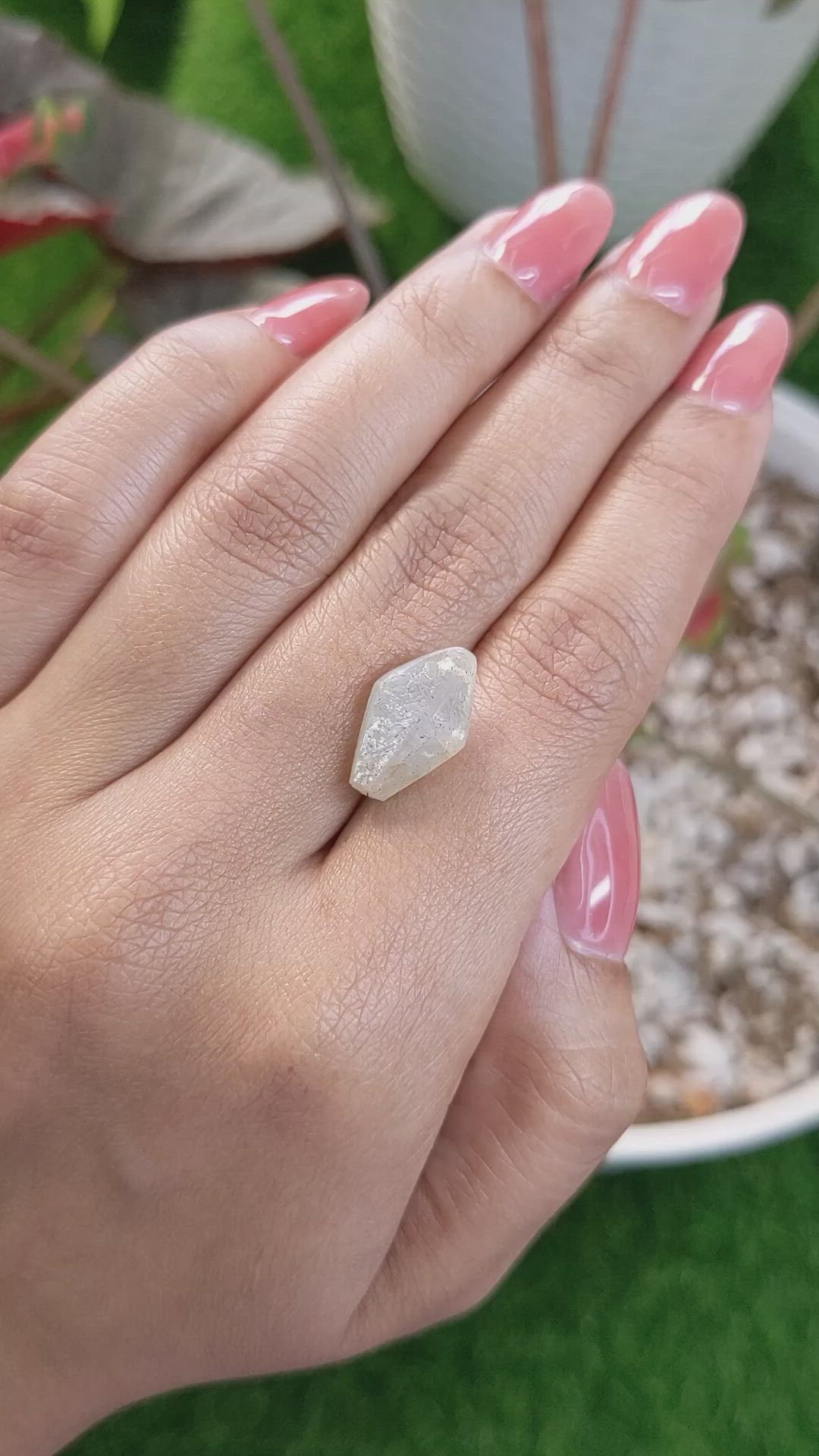 8.51 Ct. Grey Sapphire from Ceylon (Sri Lanka) Size Video