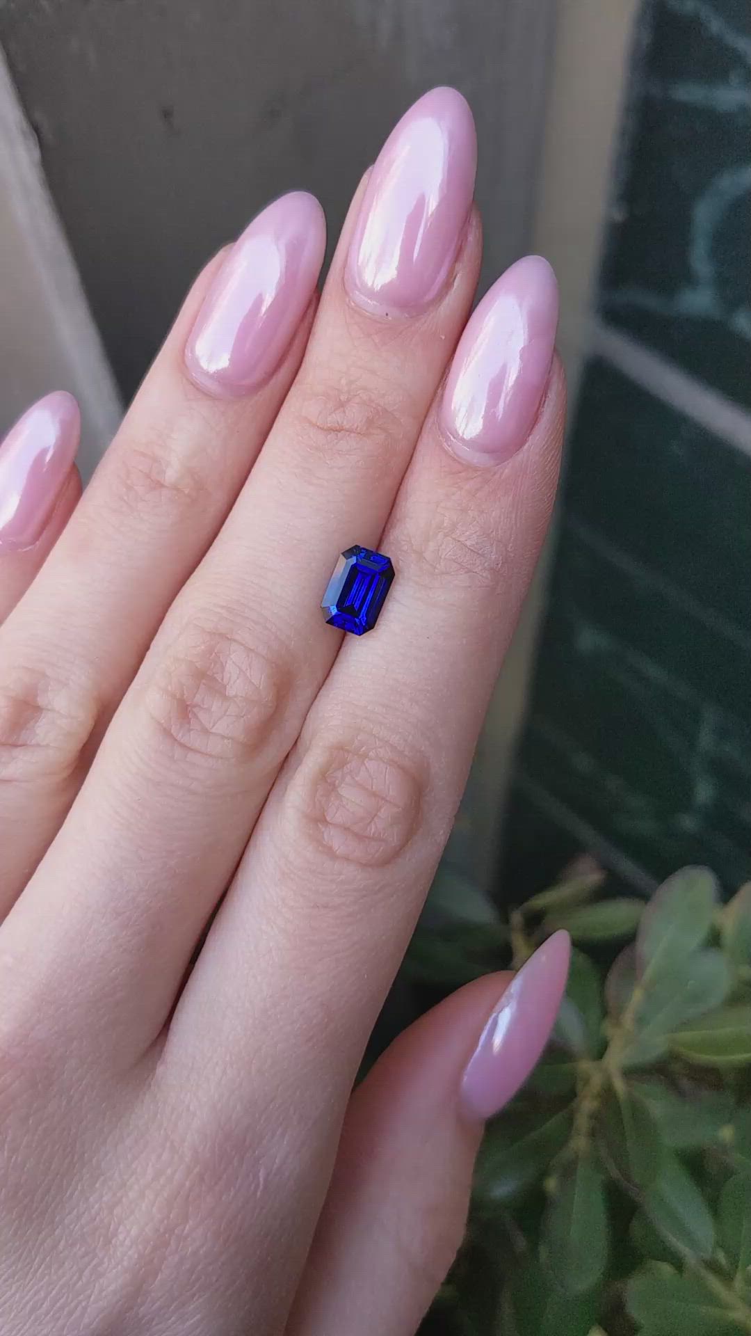2.20 Ct. Blue Sapphire from Ceylon (Sri Lanka) Size Video