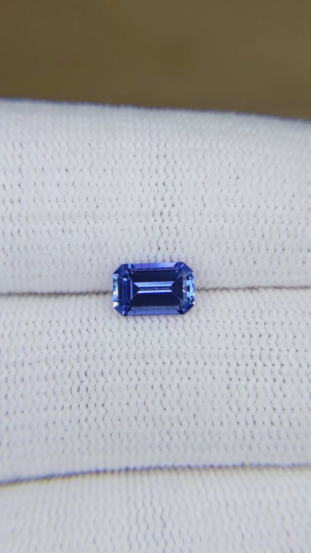1.11 Ct. Blue Sapphire from Ceylon (Sri Lanka) Size Video