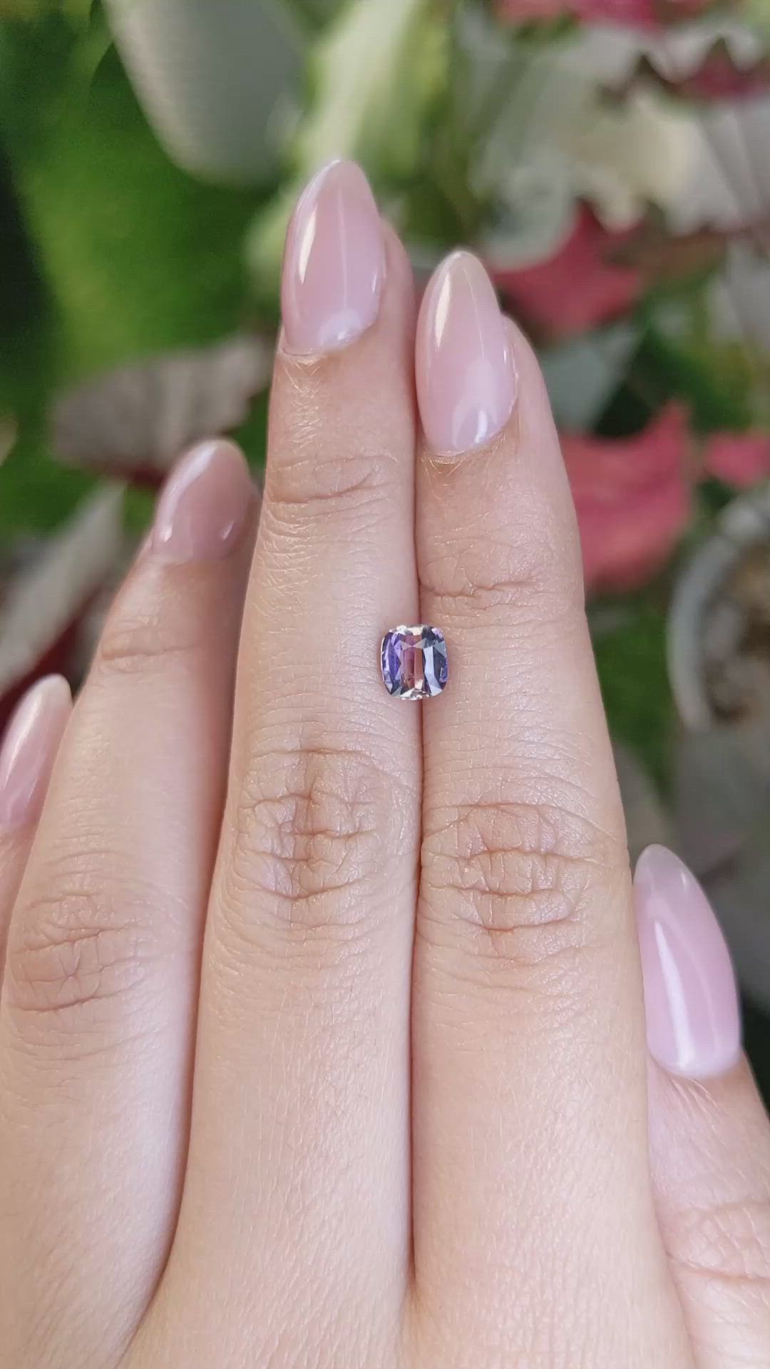 1.08 Ct. Bi Color Sapphire from Ceylon (Sri Lanka) Size Video