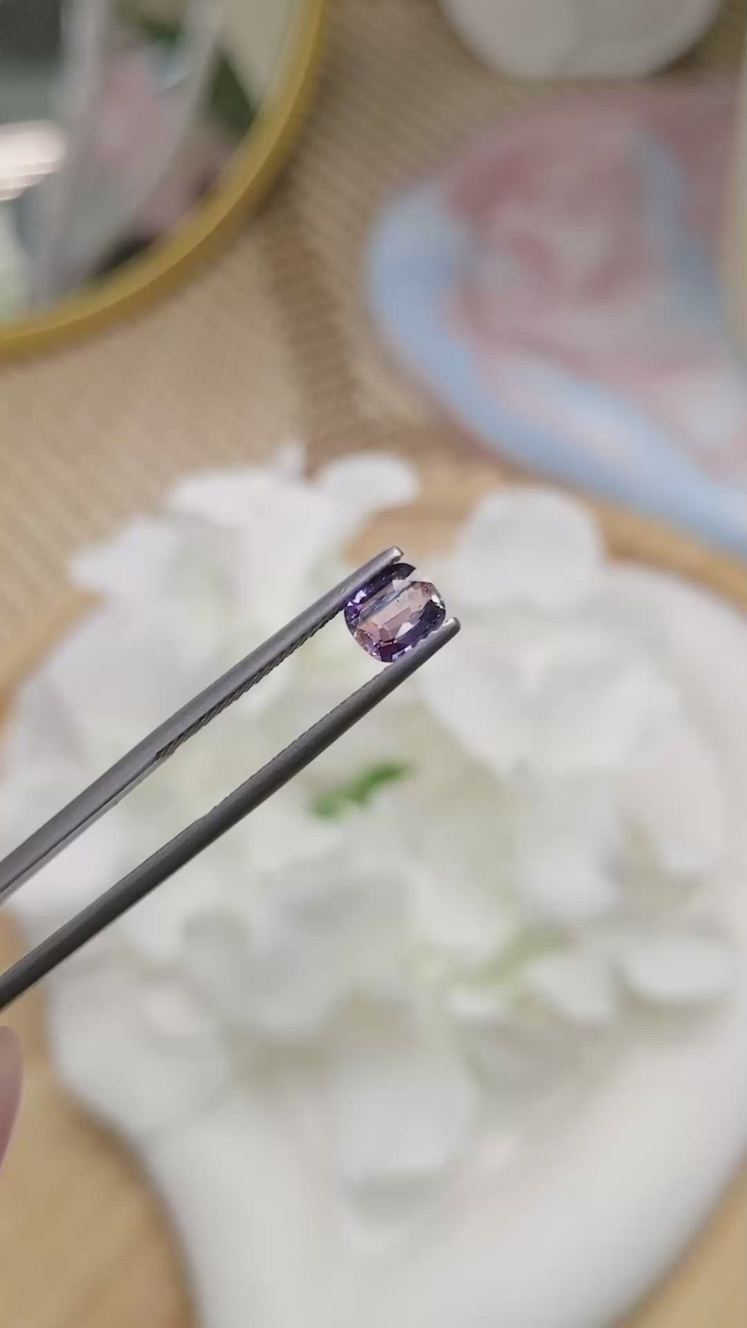 1.08 Ct. Bi Color Sapphire from Ceylon (Sri Lanka) Size Video
