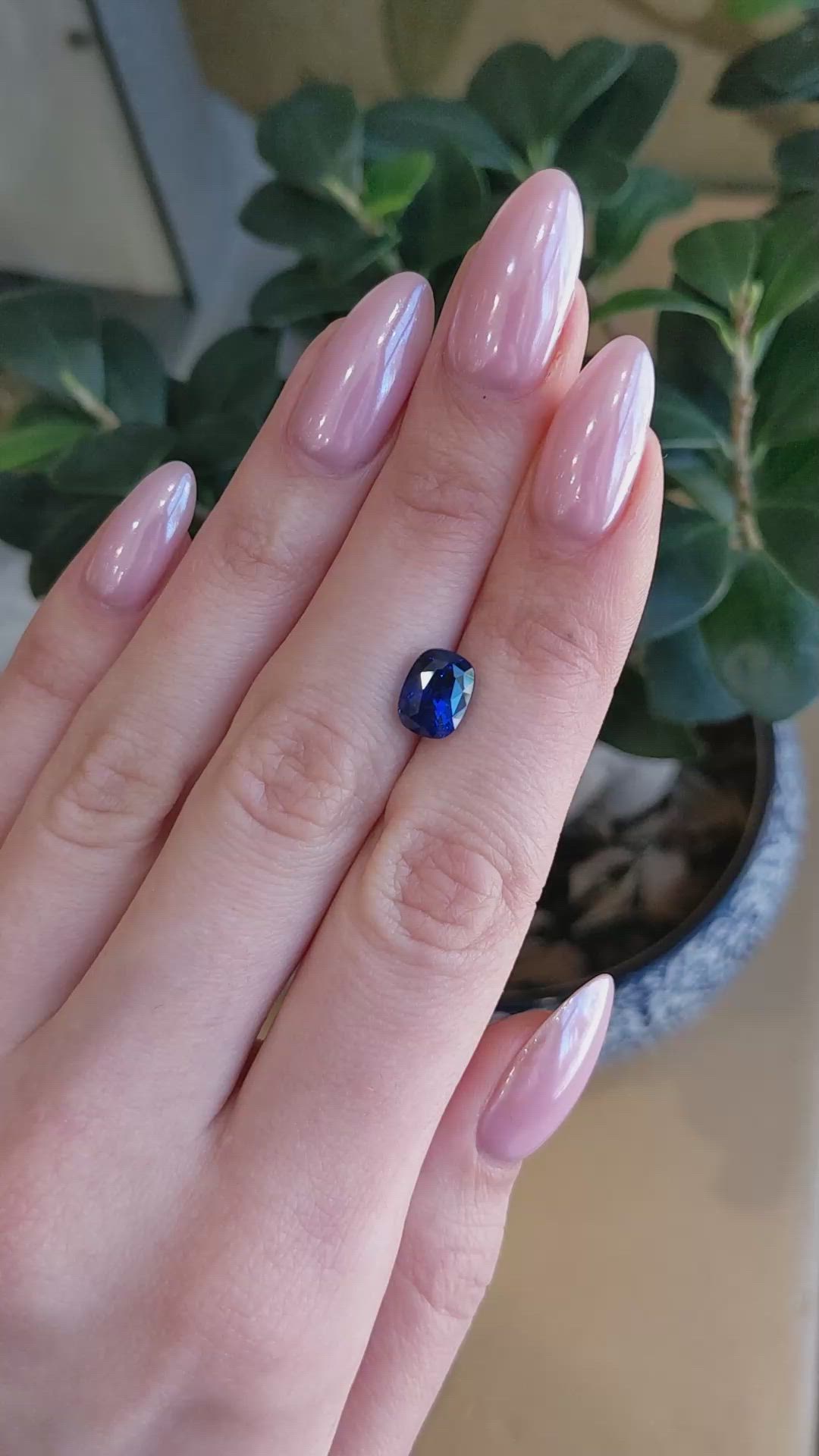 3.59 Ct. Blue Sapphire from Ceylon (Sri Lanka) Size Video