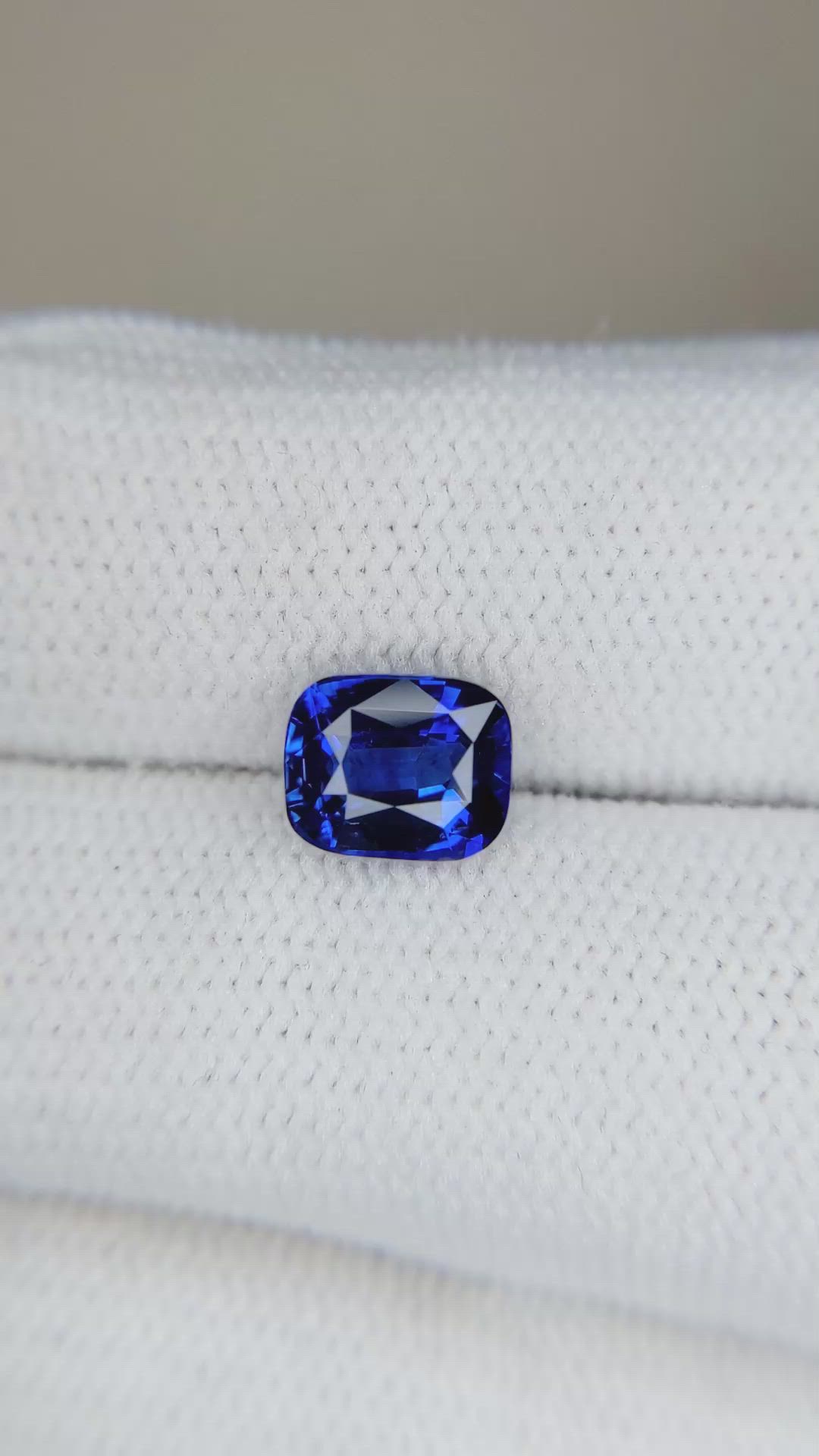 2.02 Ct. Blue Sapphire from Ceylon (Sri Lanka) Size Video