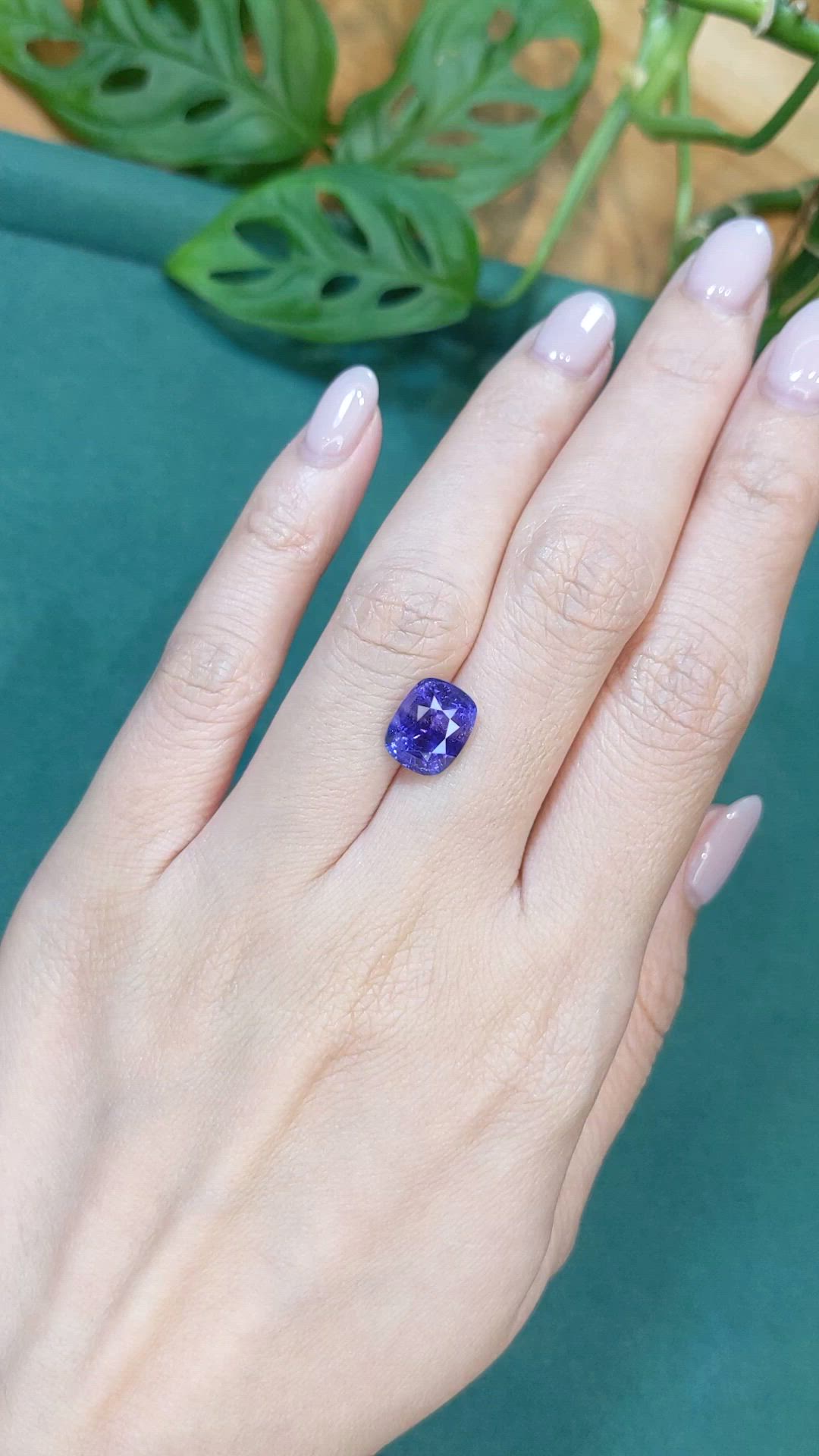 4.67 Ct. Bi Color Sapphire from Madagascar Size Video