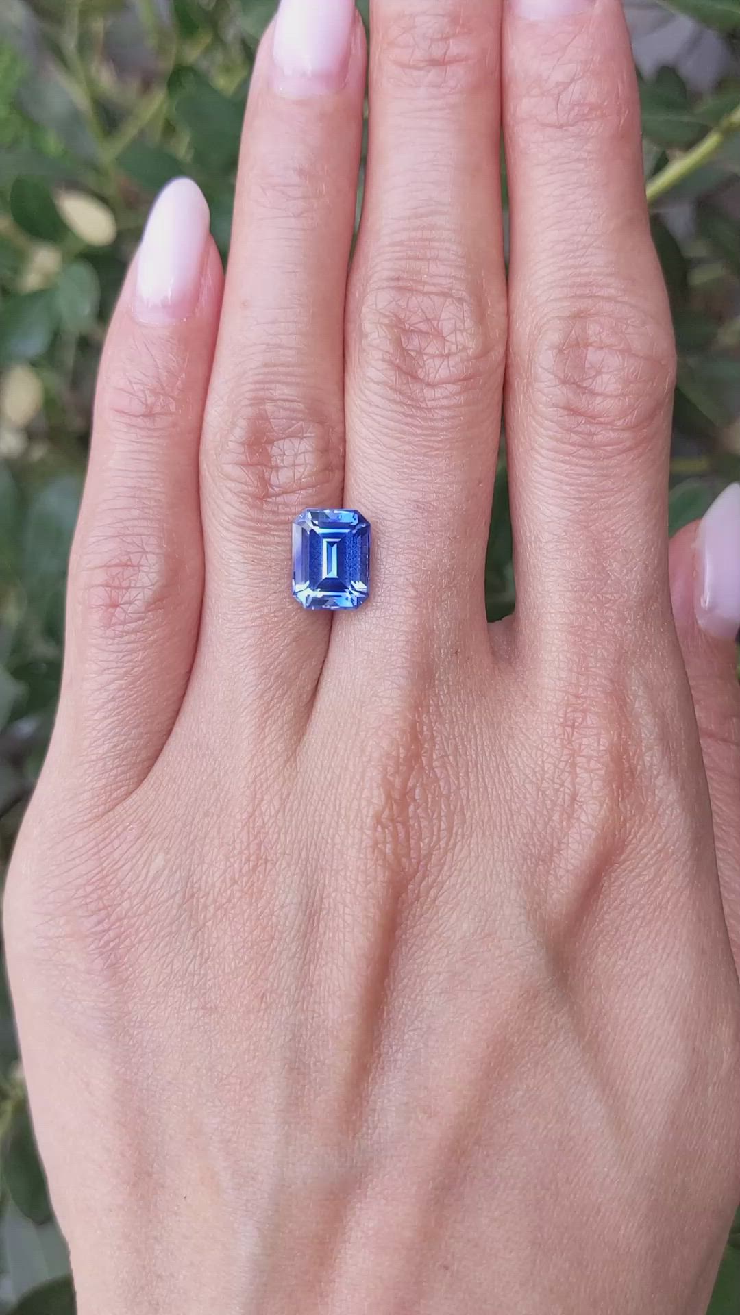 4.58 Ct. Blue Sapphire from Ceylon (Sri Lanka) Size Video