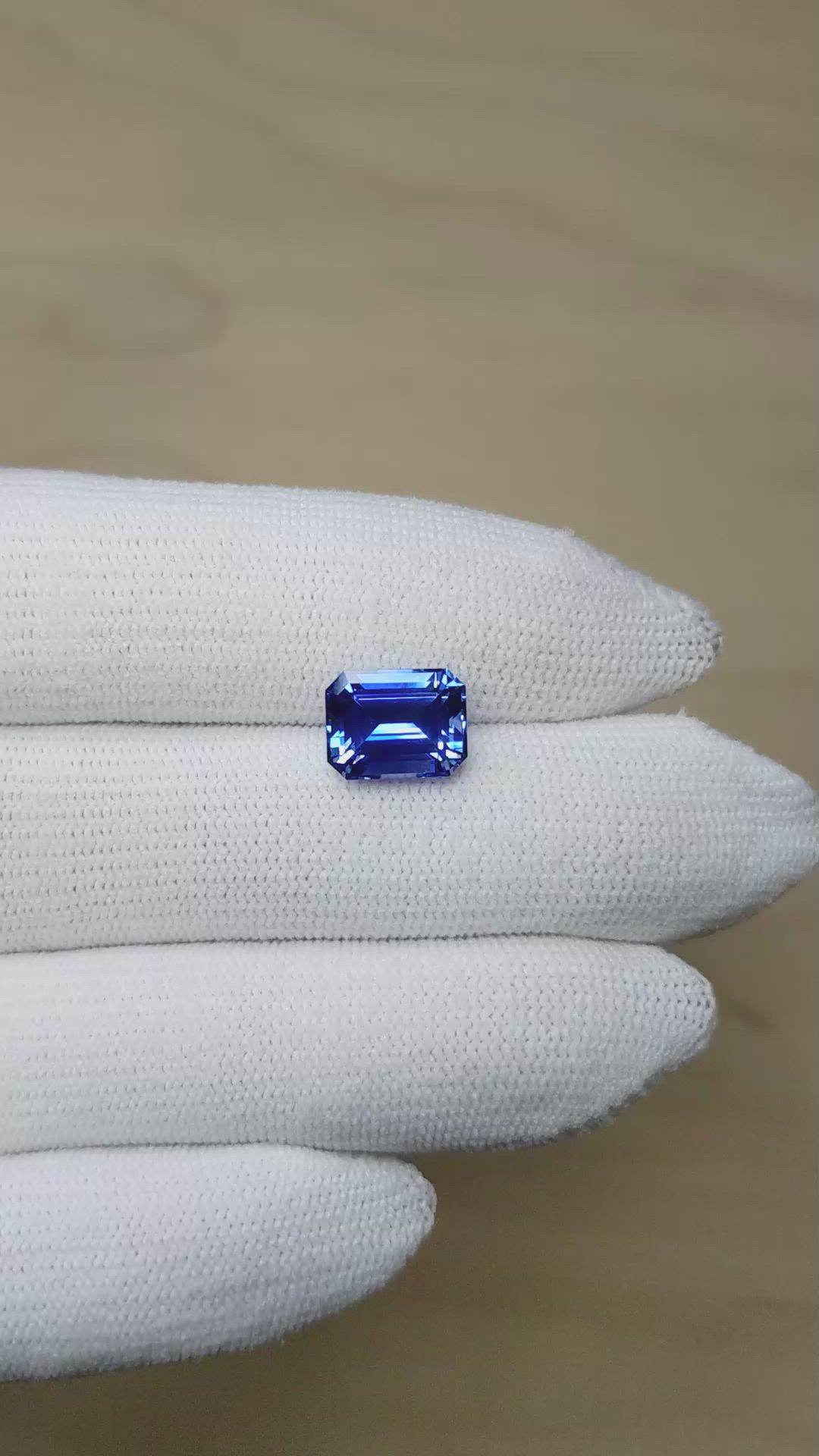 4.58 Ct. Blue Sapphire from Ceylon (Sri Lanka) Size Video
