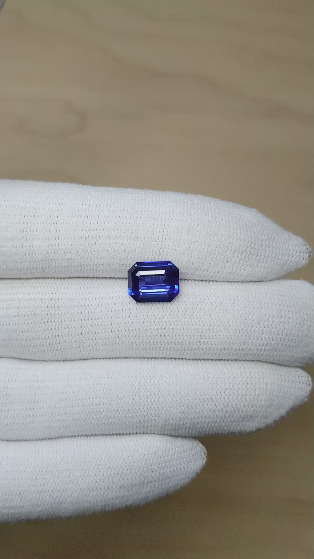 3.64 Ct. Blue Sapphire from Ceylon (Sri Lanka) Size Video