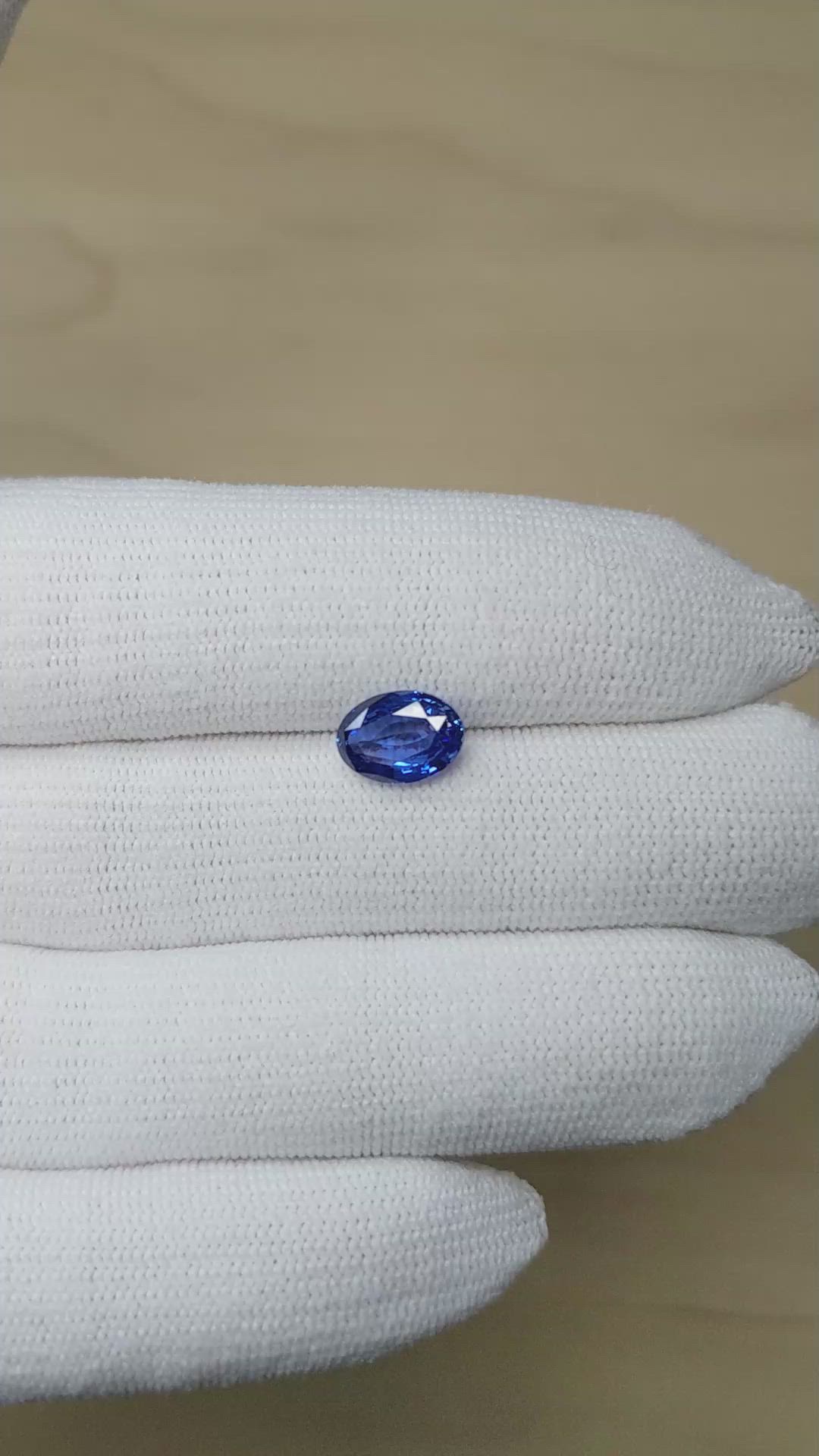 2.34 Ct. Blue Sapphire from Ceylon (Sri Lanka) Size Video