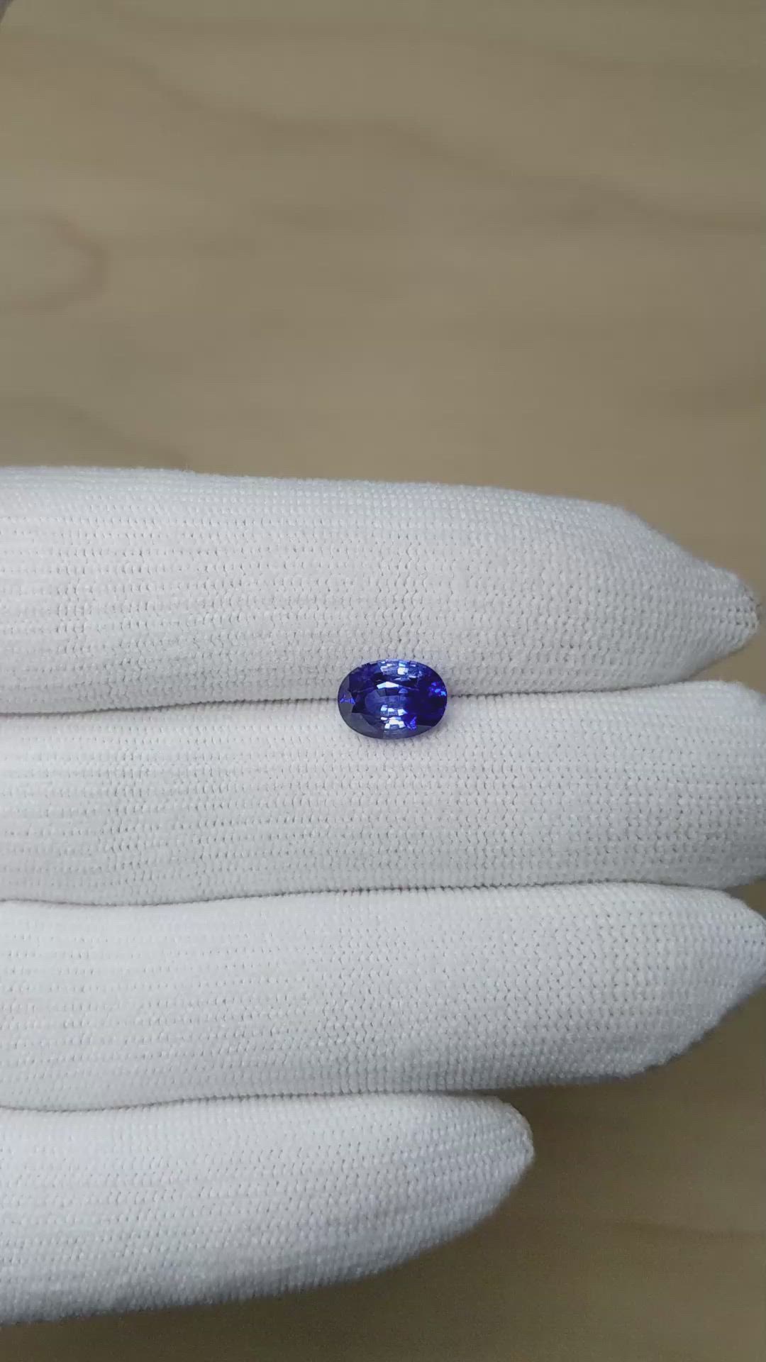 2.31 Ct. Blue Sapphire from Ceylon (Sri Lanka) Size Video