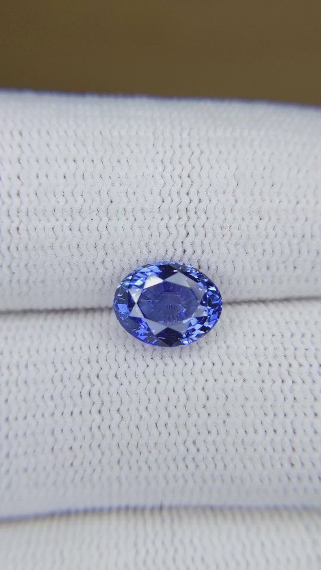 2.25 Ct. Blue Sapphire from Ceylon (Sri Lanka) Size Video