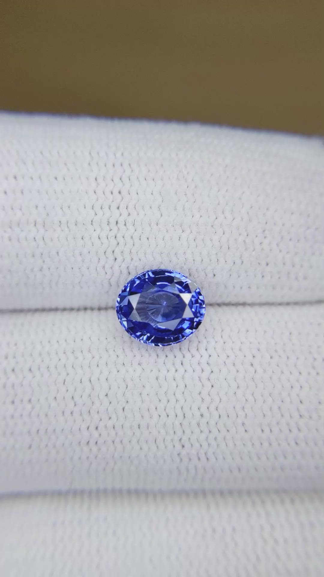 1.94 Ct. Blue Sapphire from Ceylon (Sri Lanka) Size Video