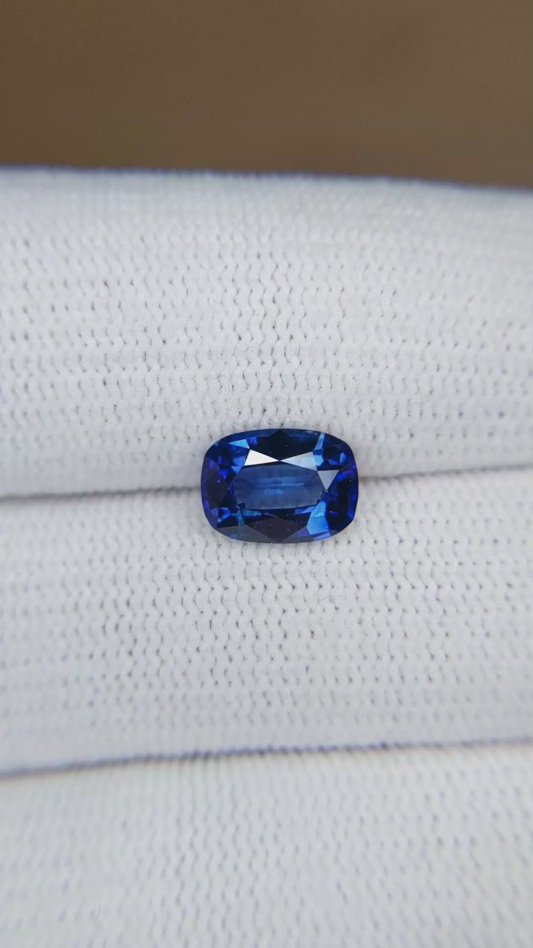 2.03 Ct. Blue Sapphire from Ceylon (Sri Lanka) Size Video