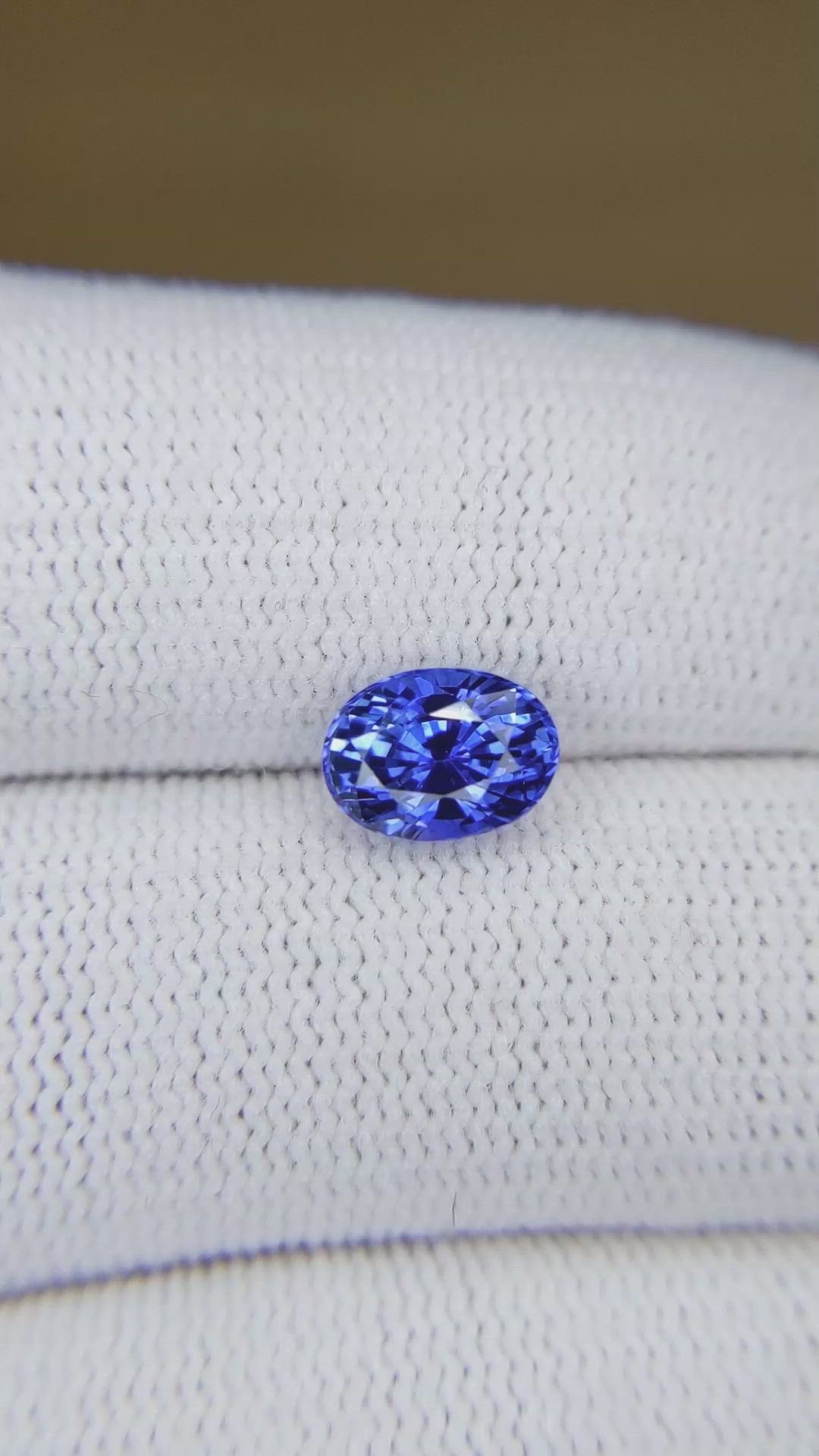 2.02 Ct. Blue Sapphire from Ceylon (Sri Lanka) Size Video