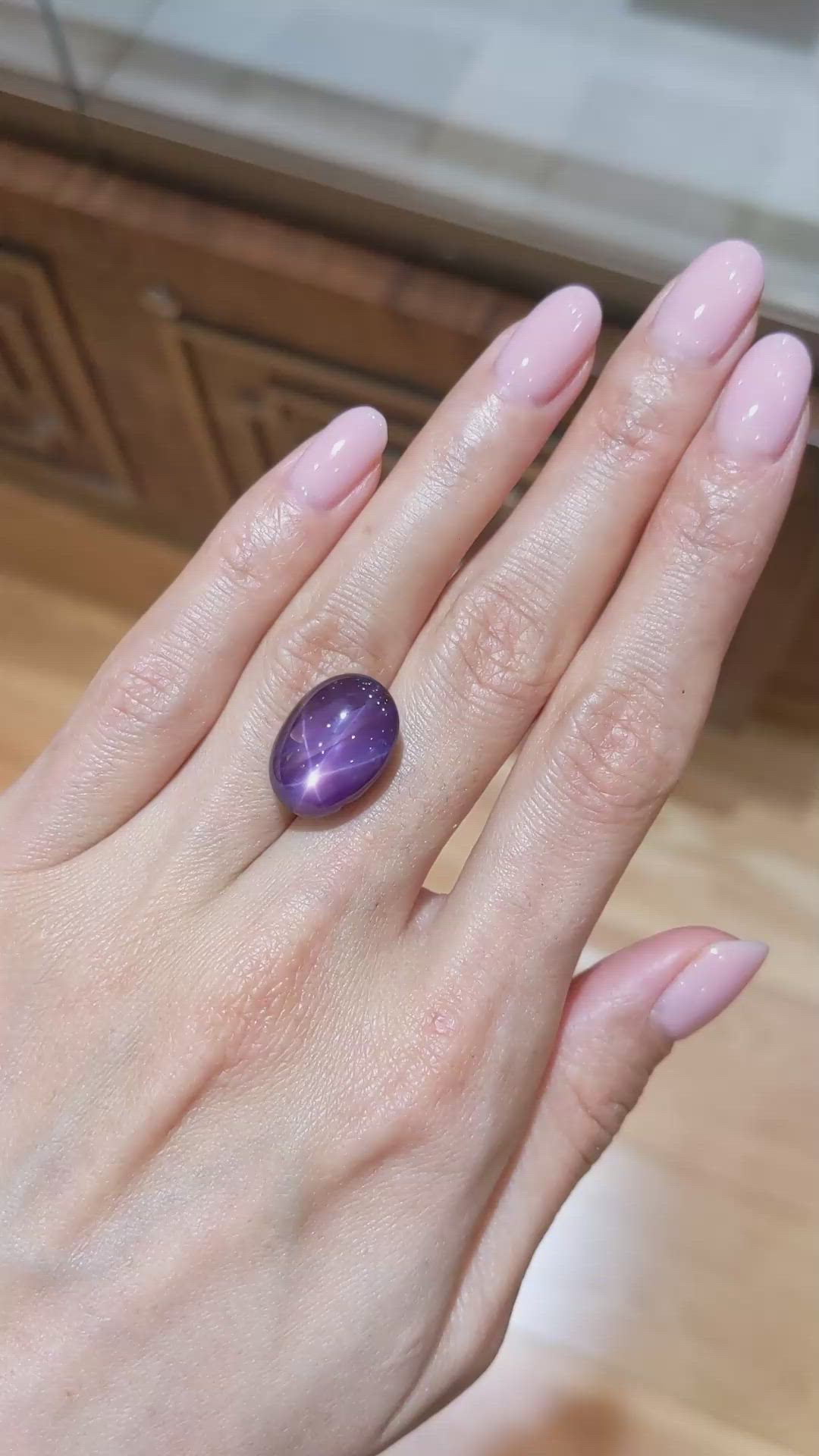 20.97 Ct. Purple Star Sapphire from Ceylon (Sri Lanka) Size Video
