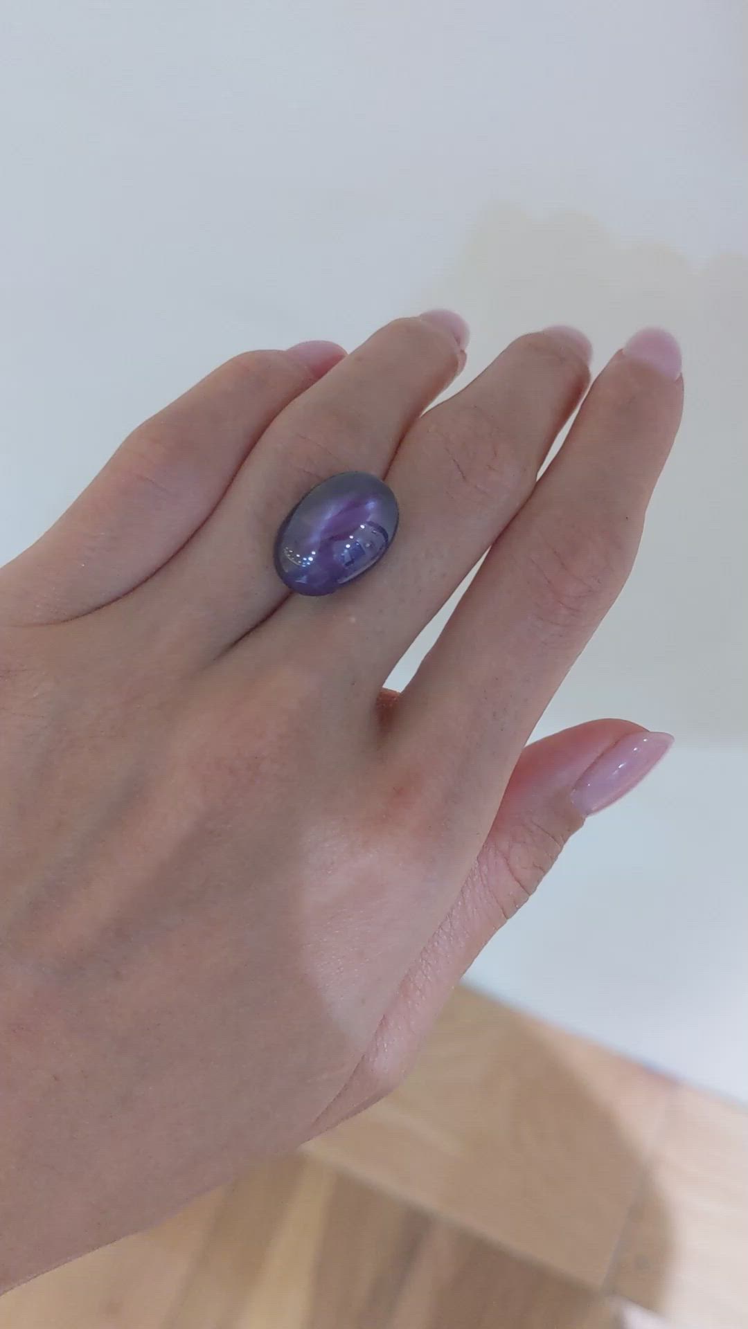 20.97 Ct. Purple Star Sapphire from Ceylon (Sri Lanka) Size Video