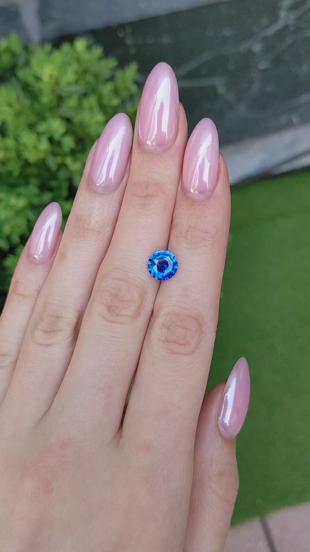 2.23 Ct. Blue Sapphire from Ceylon (Sri Lanka) Size Video