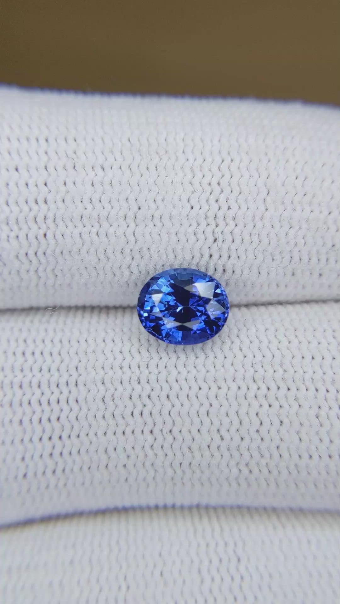 1.90 Ct. Blue Sapphire from Ceylon (Sri Lanka) Size Video