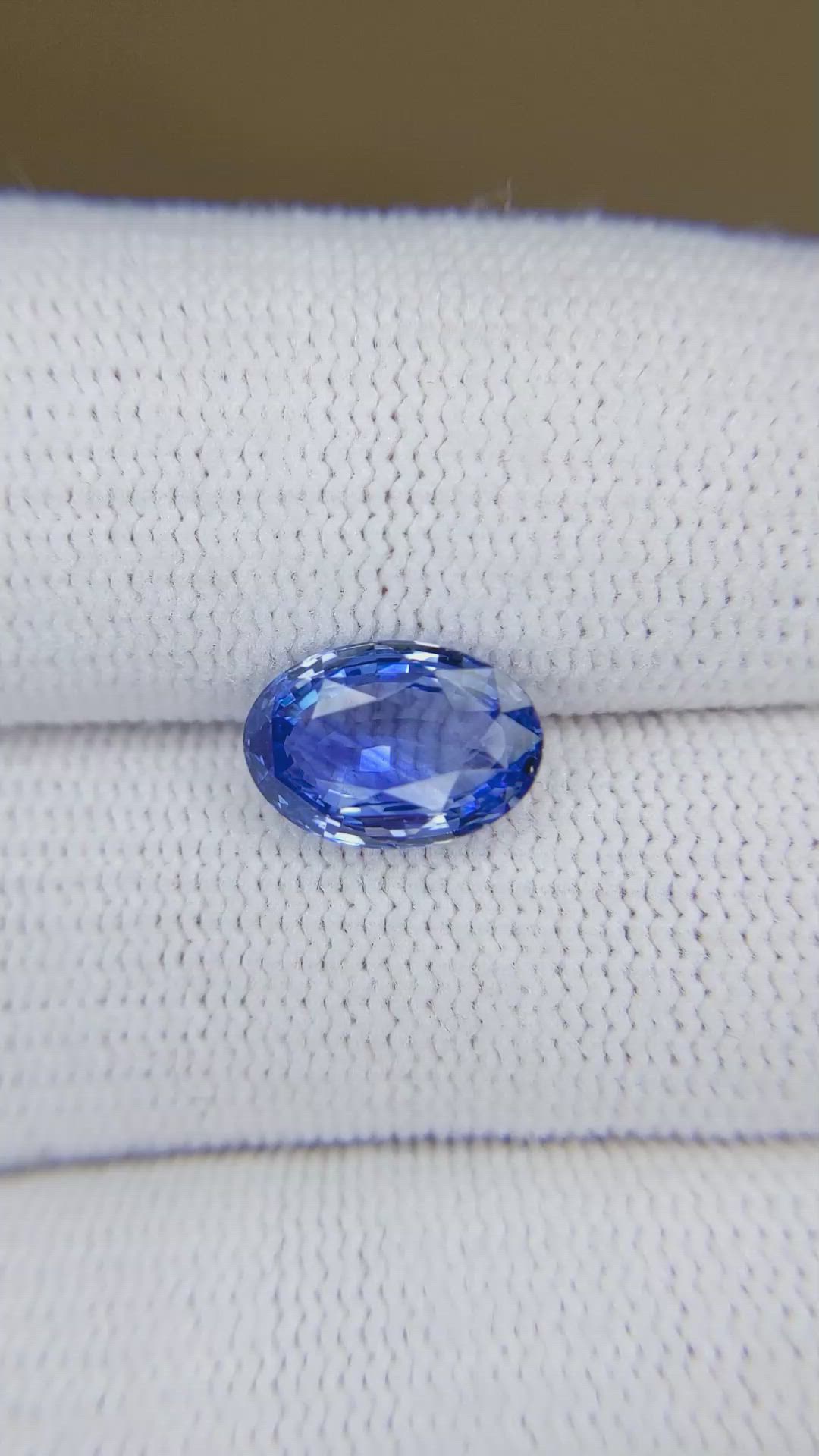 2.96 Ct. Blue Sapphire from Ceylon (Sri Lanka) Size Video
