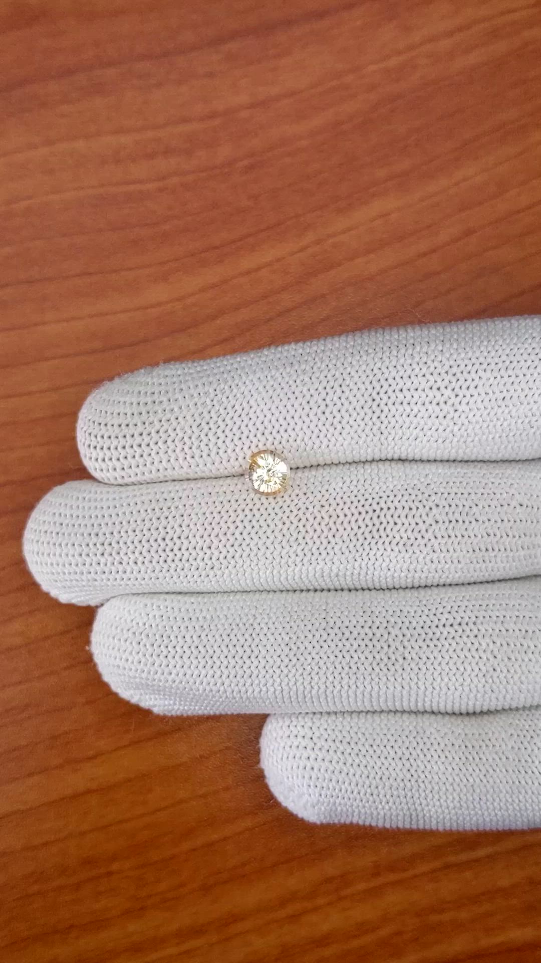 0.96 Ct. Yellow Sapphire from Ceylon (Sri Lanka) Size Video