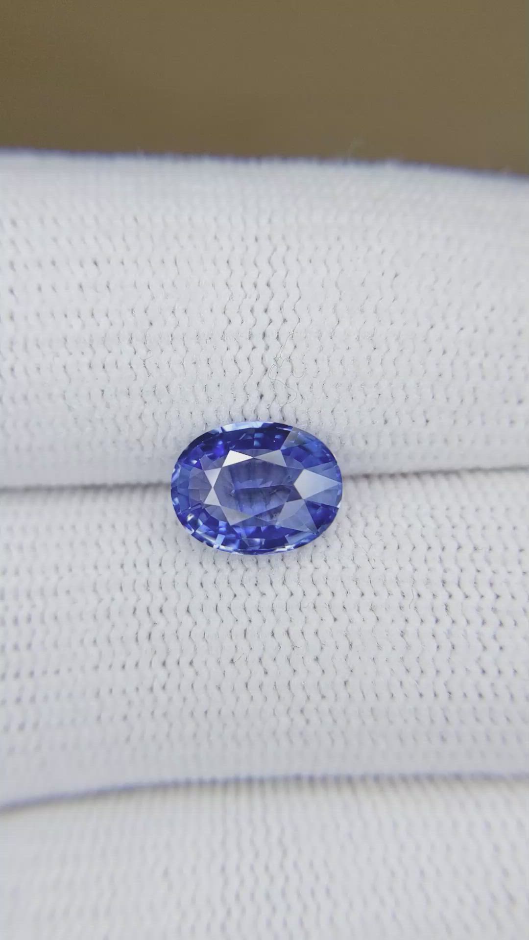 2.27 Ct. Blue Sapphire from Ceylon (Sri Lanka) Size Video