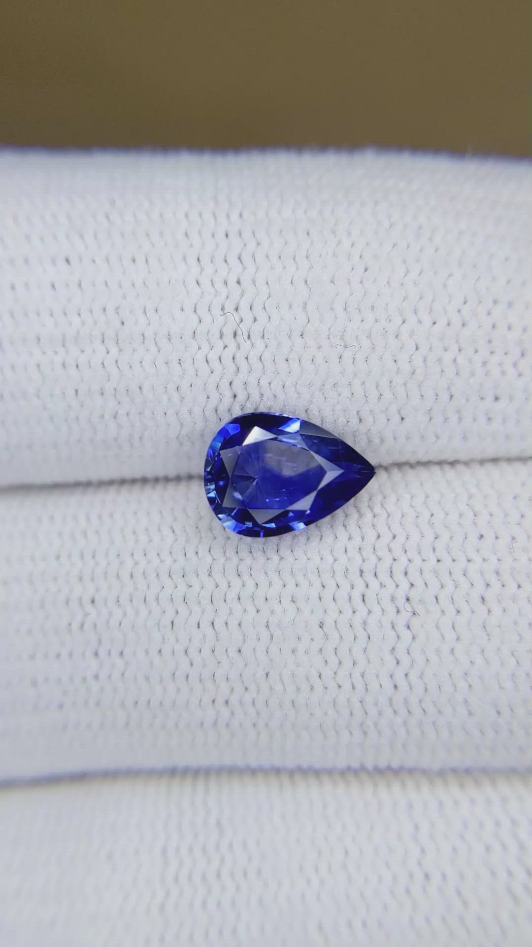 2.06 Ct. Blue Sapphire from Ceylon (Sri Lanka) Size Video