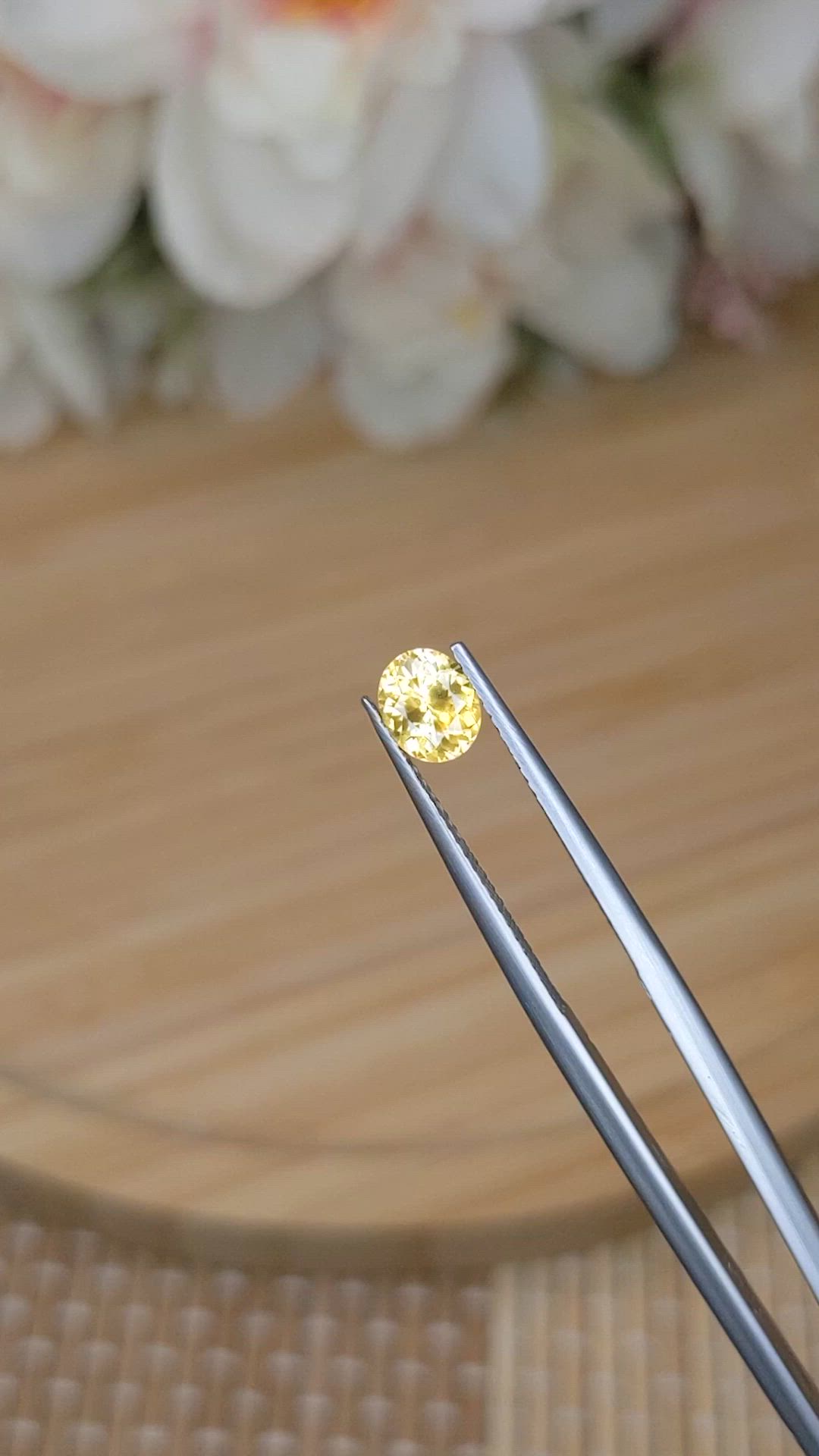 0.82 Ct. Yellow Sapphire from Ceylon (Sri Lanka) Size Video