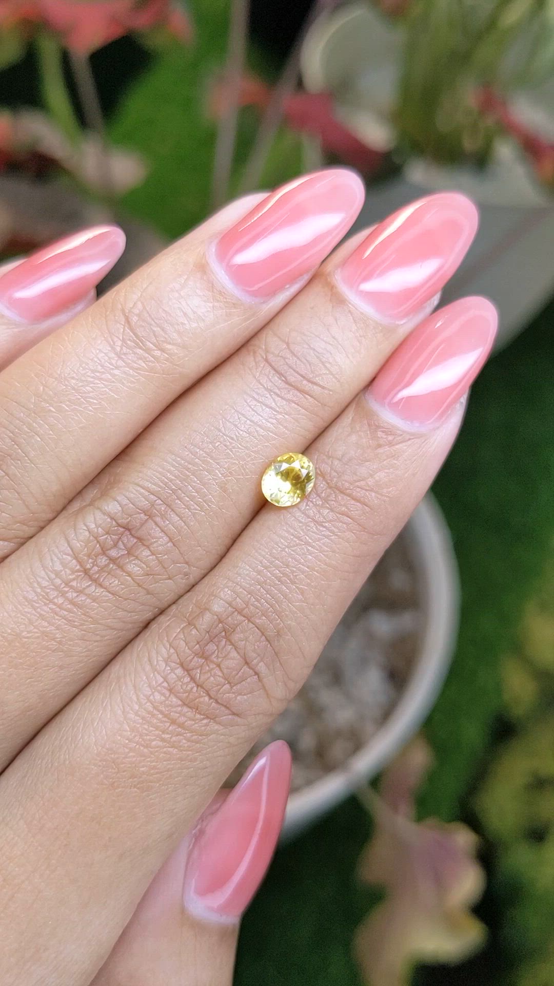 0.82 Ct. Yellow Sapphire from Ceylon (Sri Lanka) Size Video