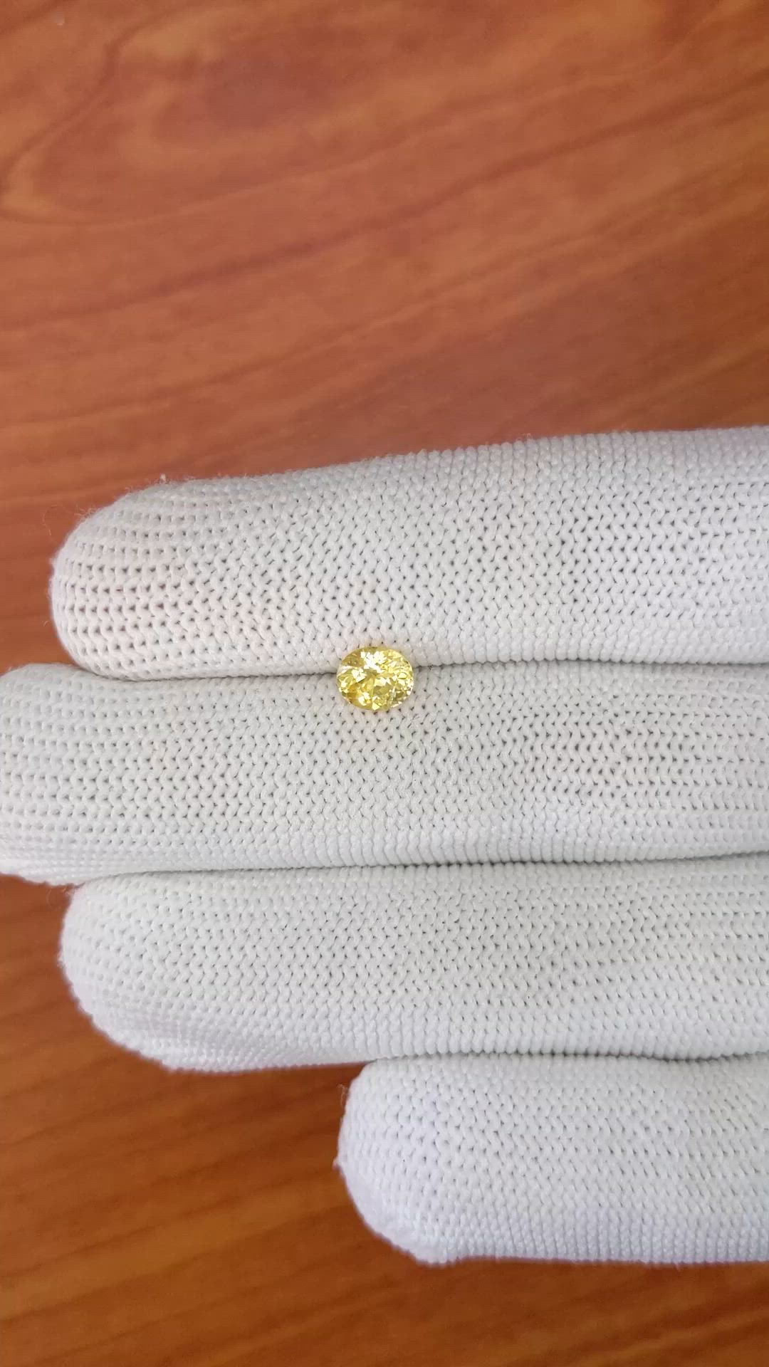 0.82 Ct. Yellow Sapphire from Ceylon (Sri Lanka) Size Video