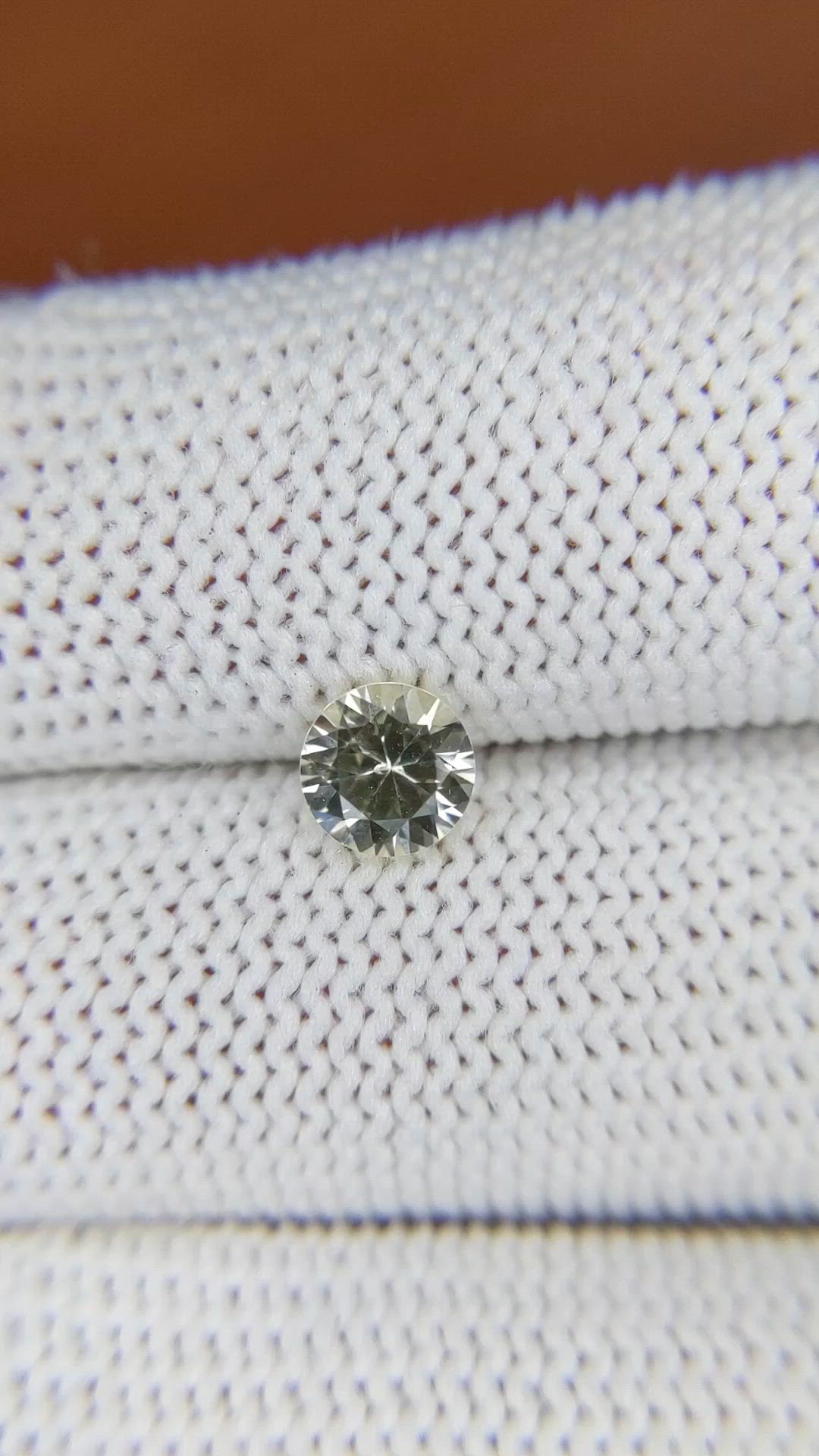 0.79 Ct. Yellow Sapphire from Ceylon (Sri Lanka) Size Video