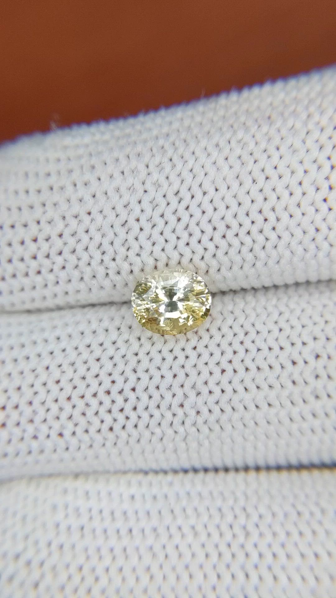 1.37 Ct. Yellow Sapphire from Ceylon (Sri Lanka) Size Video