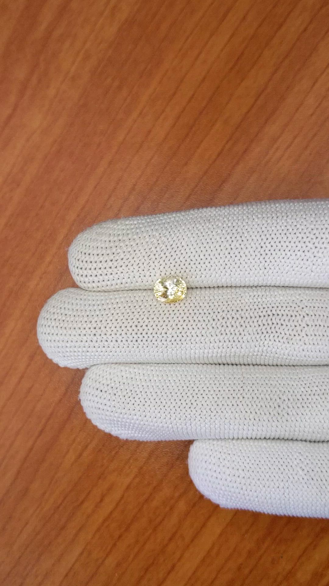 1.37 Ct. Yellow Sapphire from Ceylon (Sri Lanka) Size Video