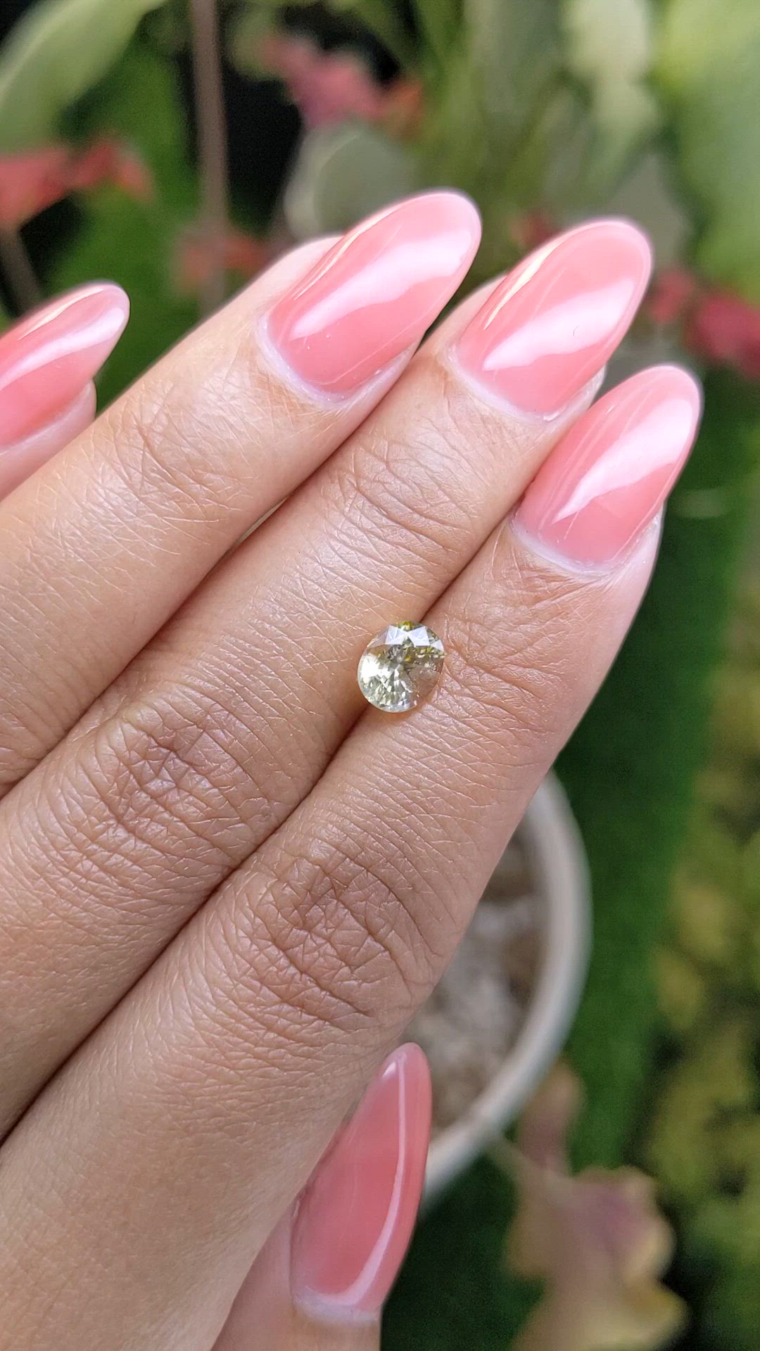 1.37 Ct. Yellow Sapphire from Ceylon (Sri Lanka) Size Video