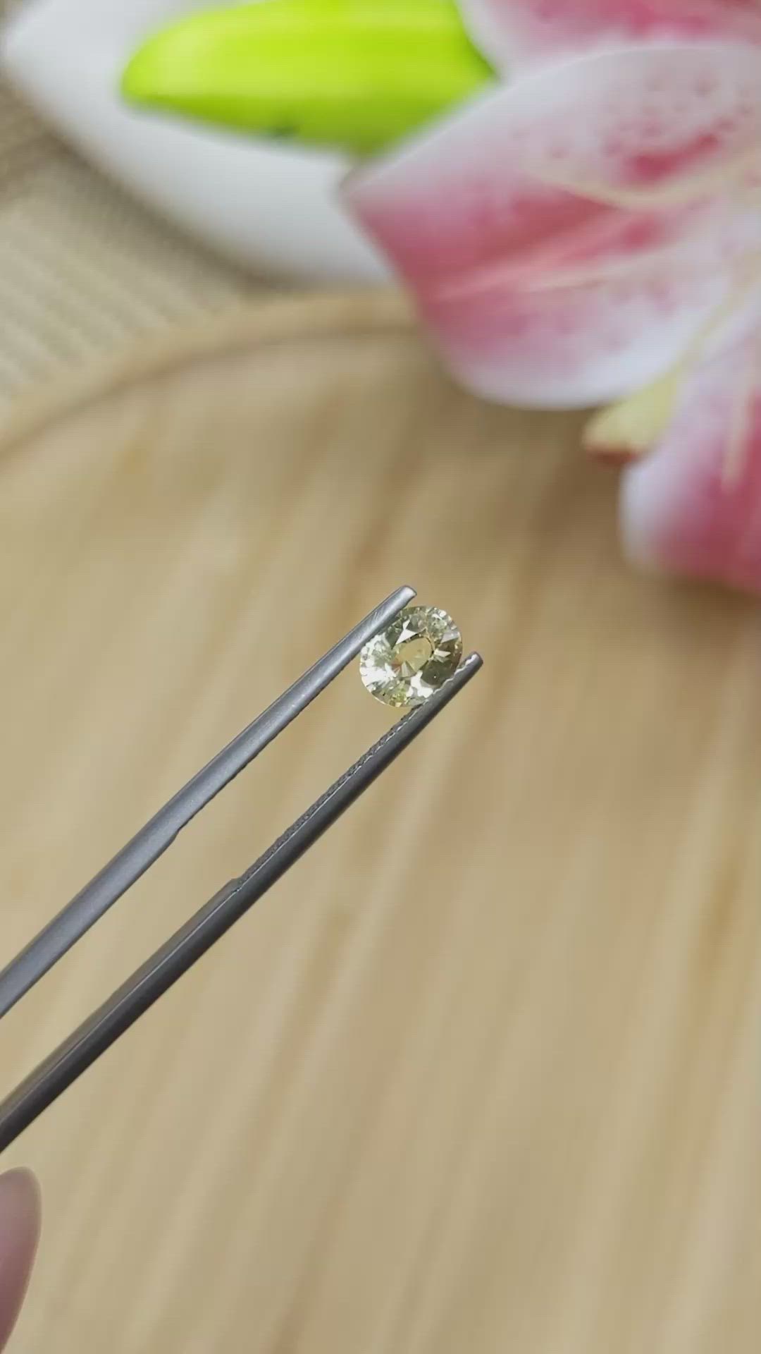 0.76 Ct. Yellow Sapphire from Ceylon (Sri Lanka) Size Video