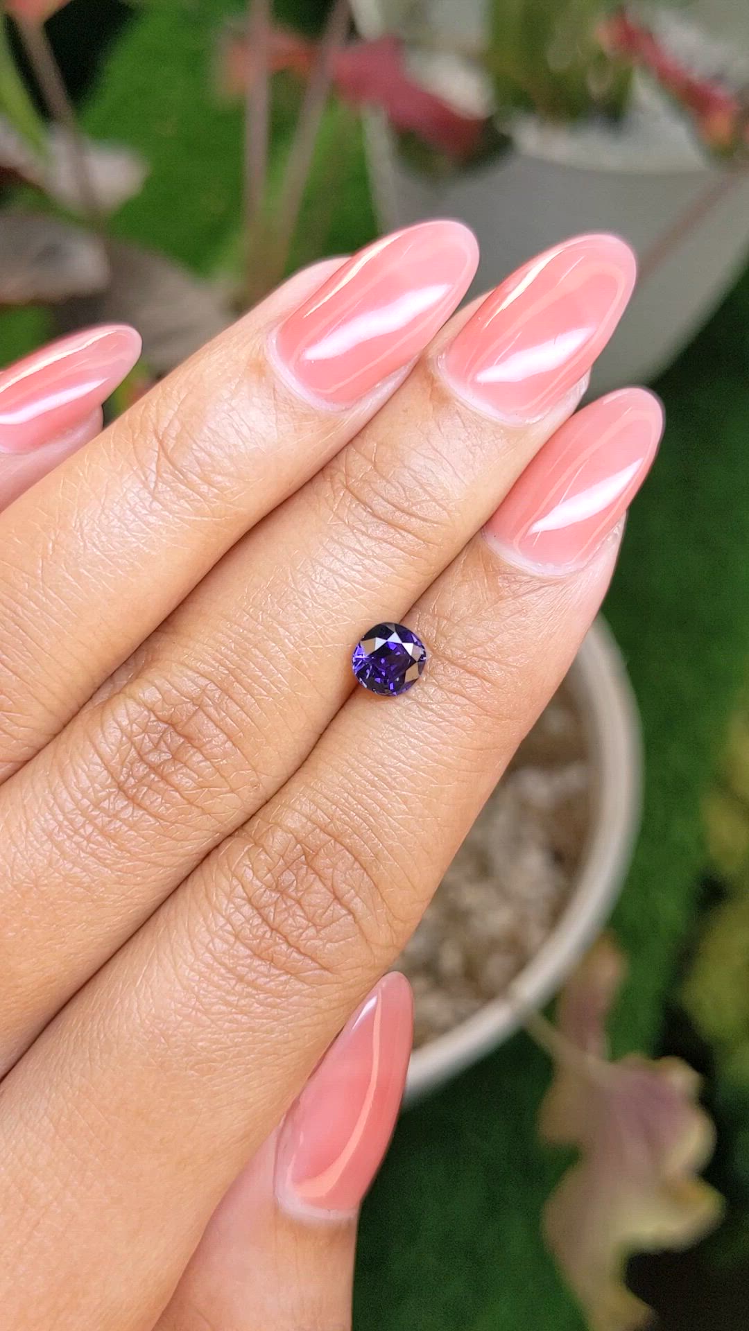 0.94 Ct. Color Change Sapphire from Ceylon (Sri Lanka) Size Video
