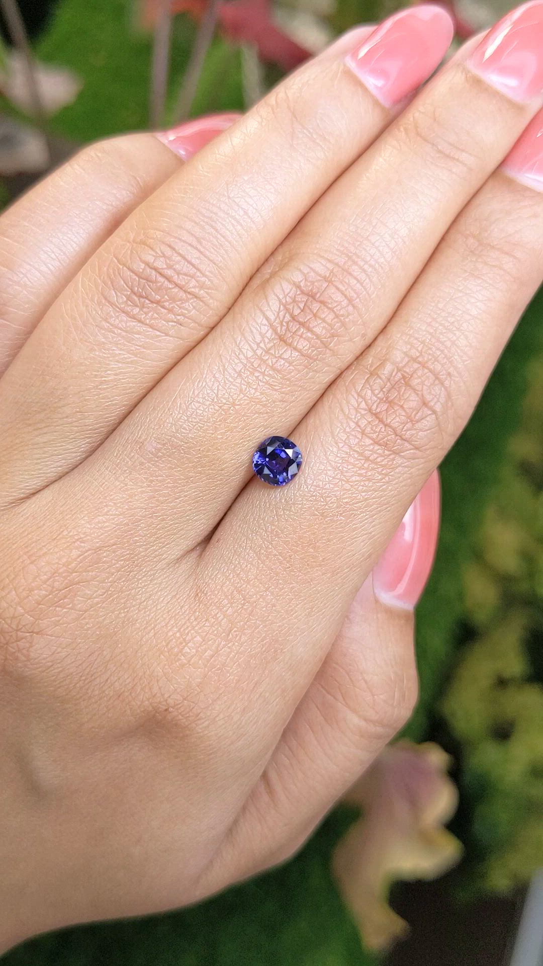 0.94 Ct. Color Change Sapphire from Ceylon (Sri Lanka) Size Video