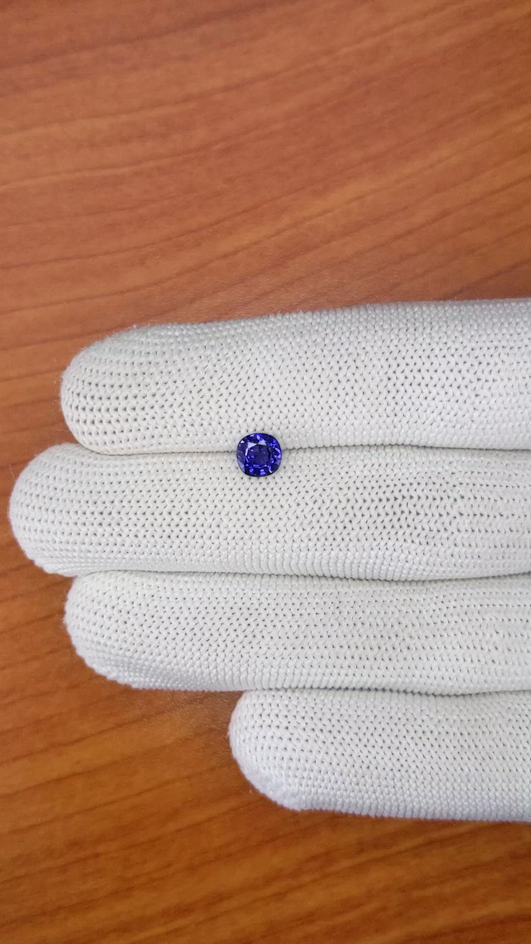 0.94 Ct. Color Change Sapphire from Ceylon (Sri Lanka) Size Video