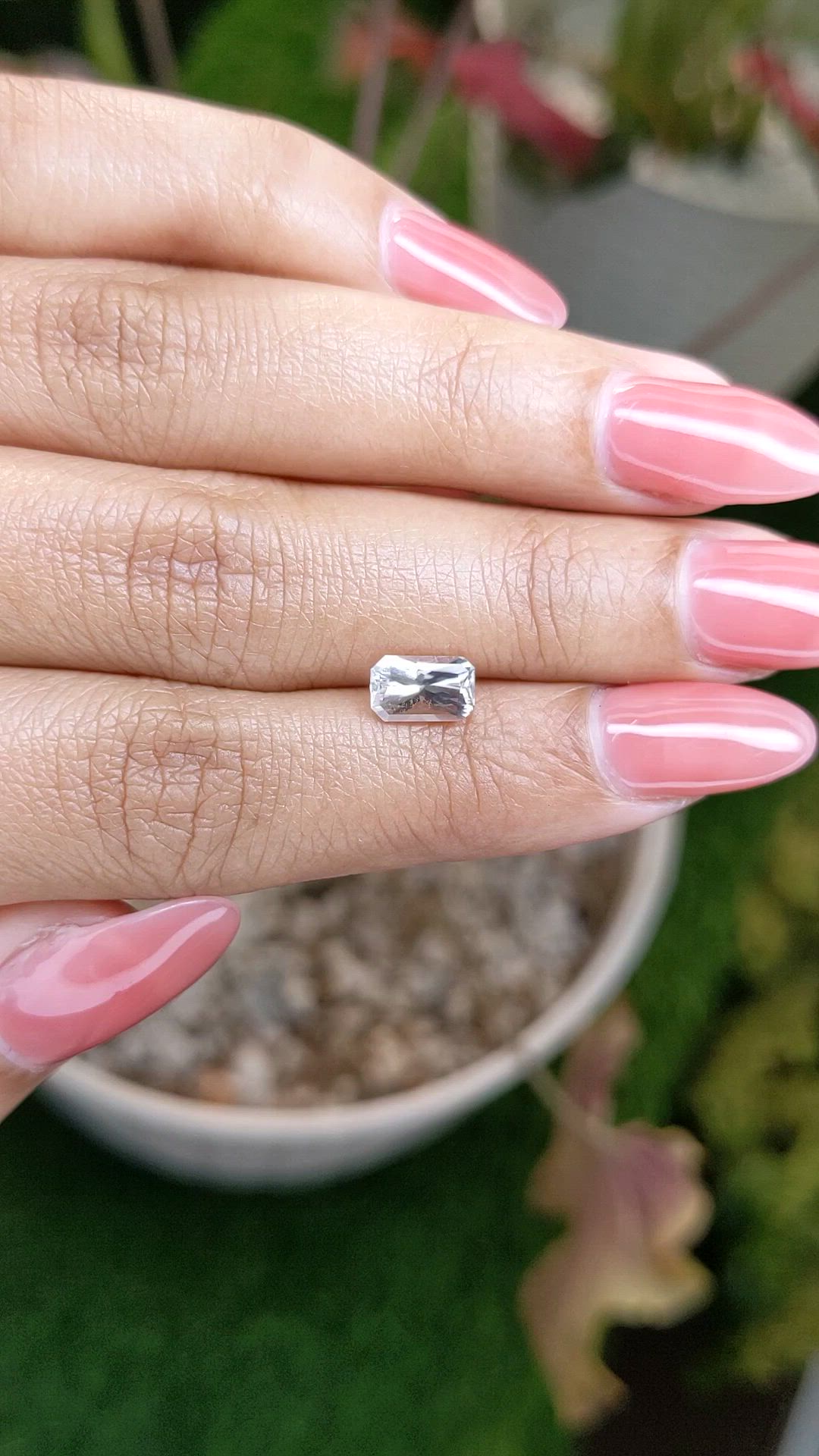 1.42 Ct. White Sapphire from Ceylon (Sri Lanka) Size Video