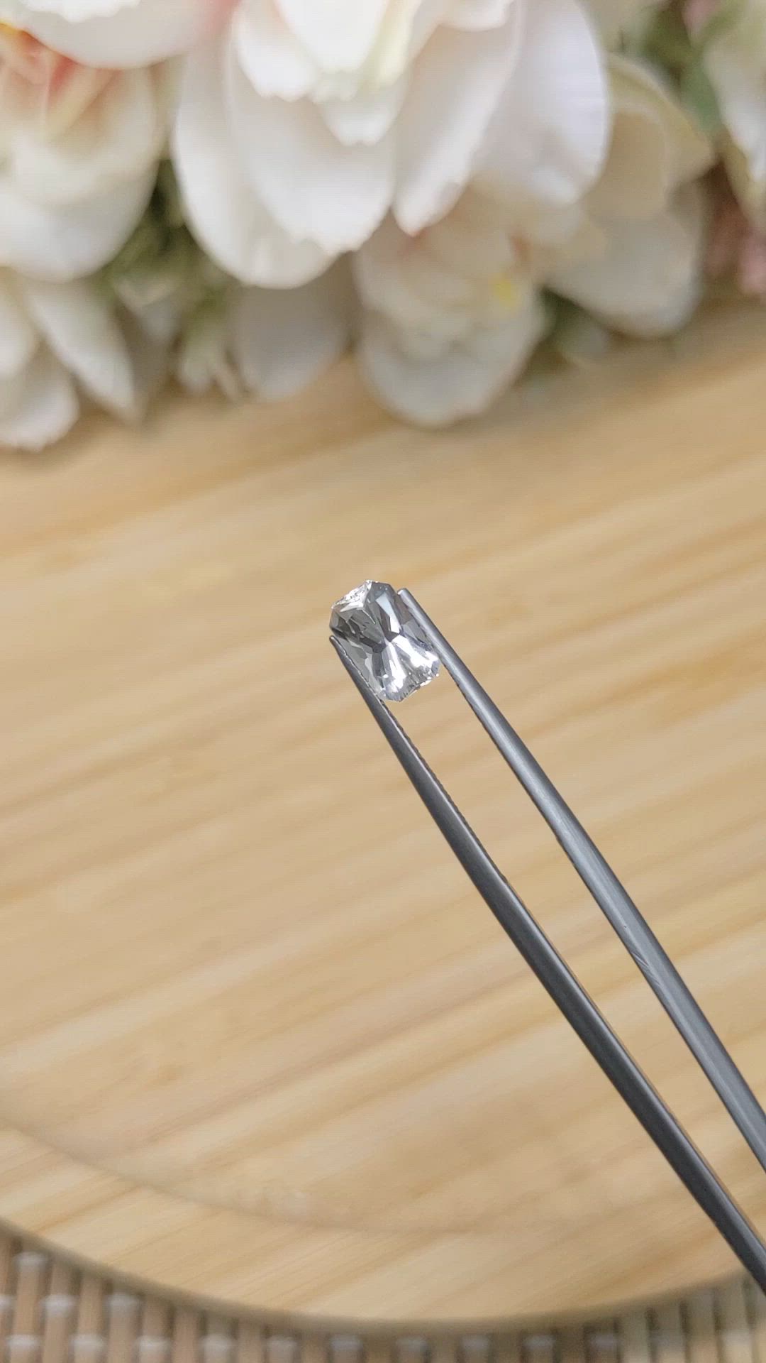 1.42 Ct. White Sapphire from Ceylon (Sri Lanka) Size Video