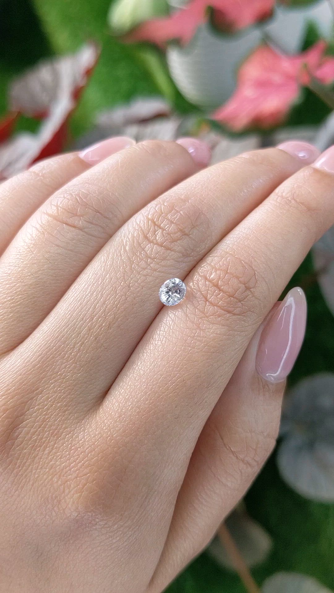 0.82 Ct. White Sapphire from Ceylon (Sri Lanka) Size Video
