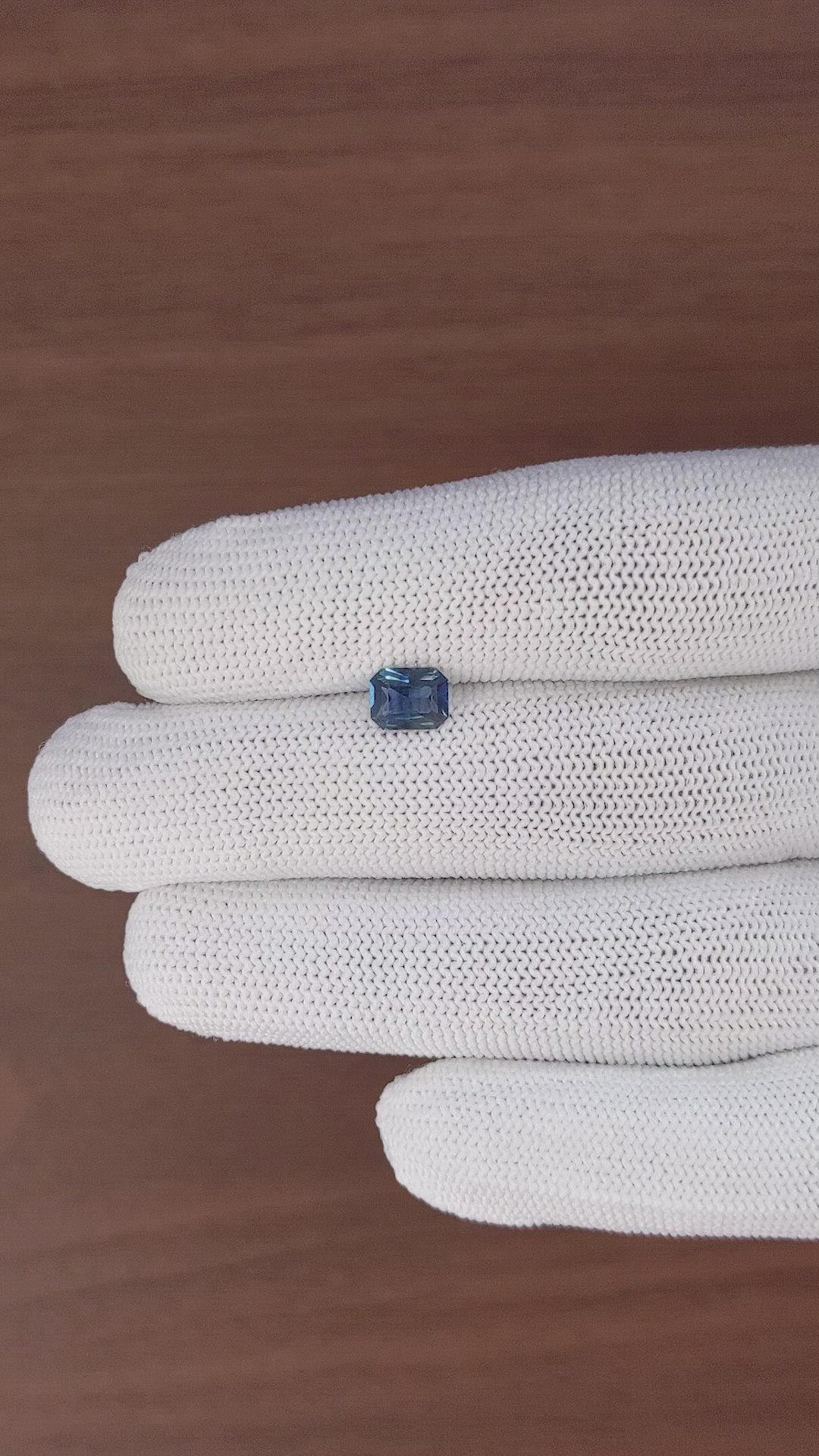 1.01 Ct. Greenish Blue Sapphire from Ceylon (Sri Lanka) Size Video