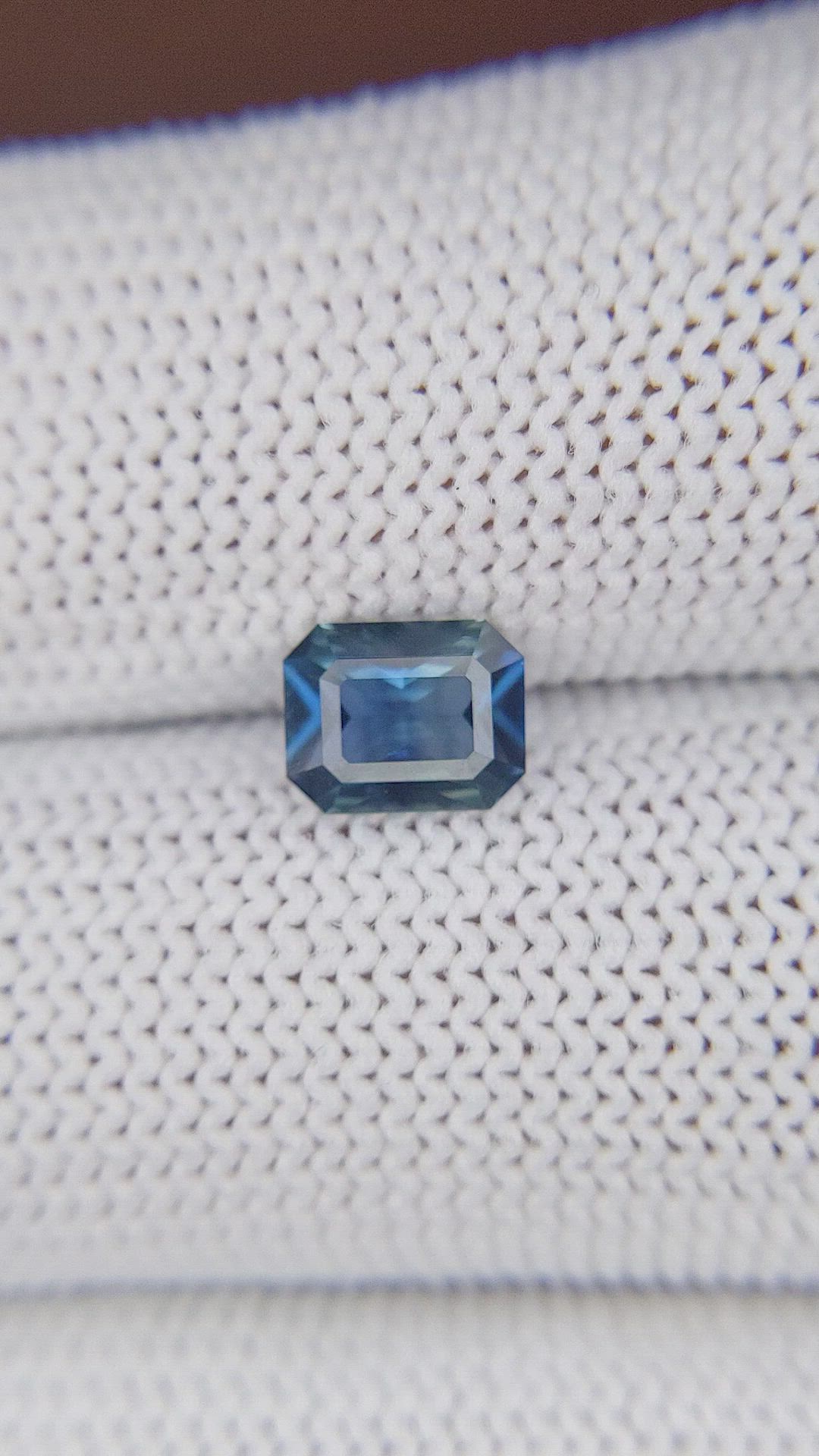 1.01 Ct. Greenish Blue Sapphire from Ceylon (Sri Lanka) Size Video