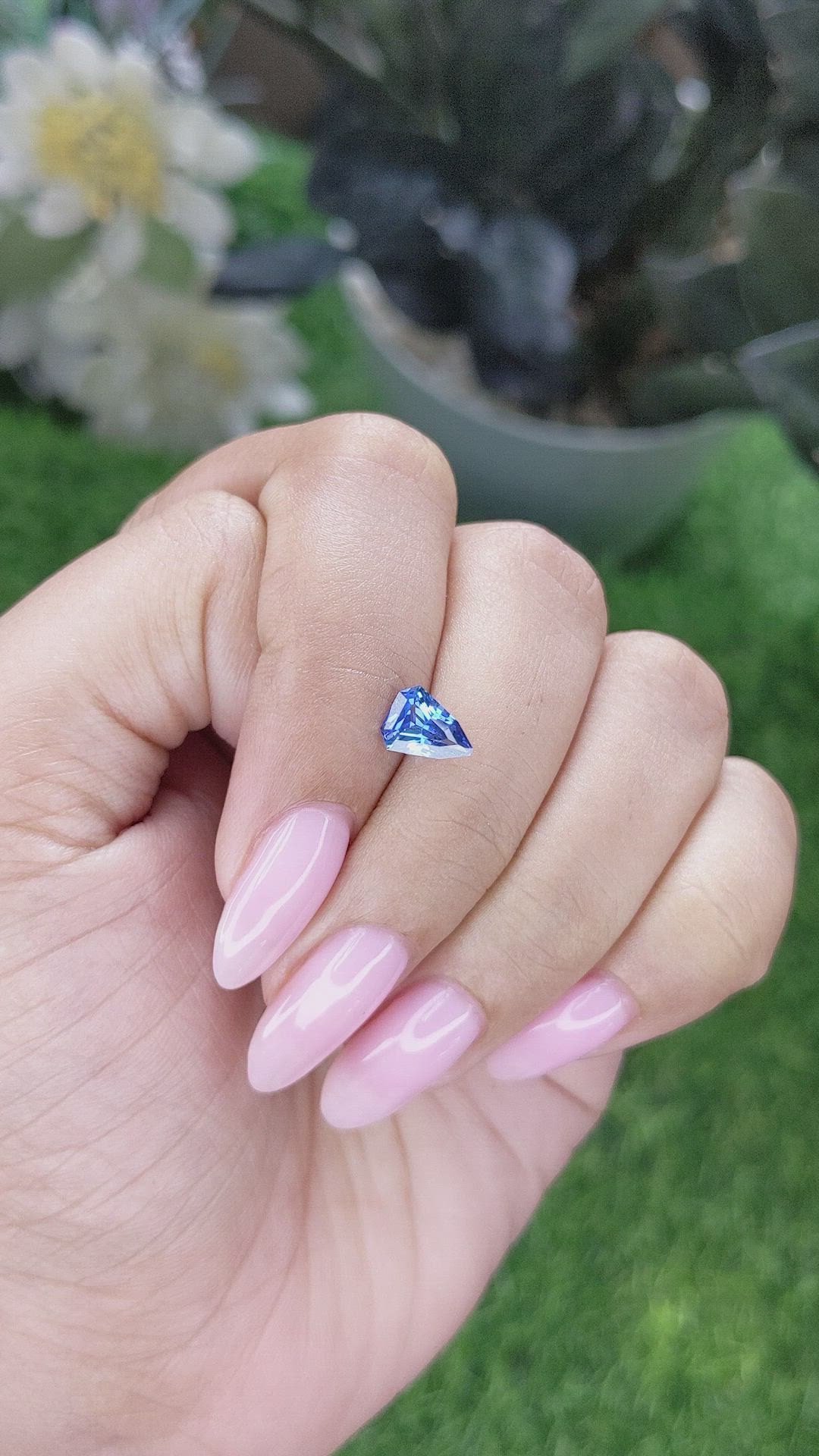 1.04 Ct. Blue Sapphire from Ceylon (Sri Lanka) Size Video