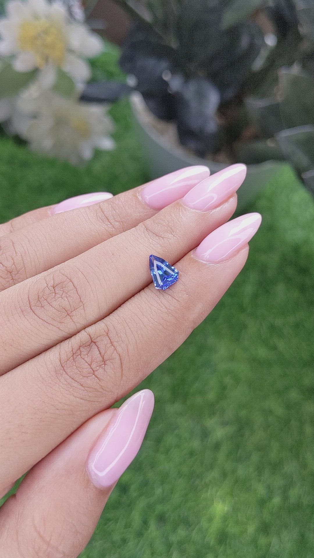 1.04 Ct. Blue Sapphire from Ceylon (Sri Lanka) Size Video